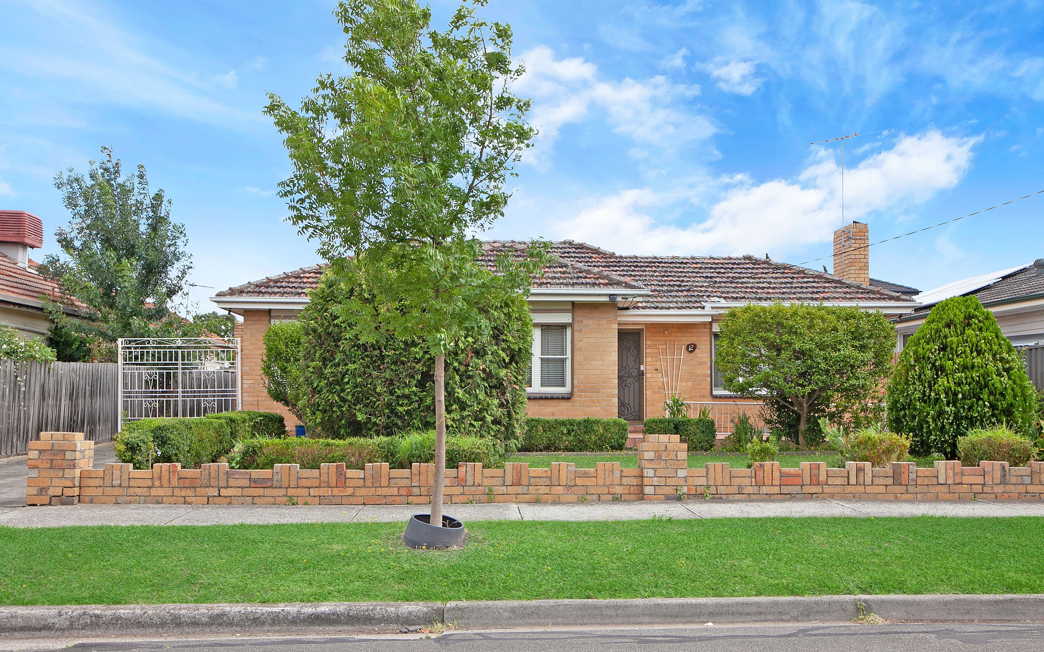 12 Banff Street, Reservoir VIC 3073, Reservoir - Thumbnail 2