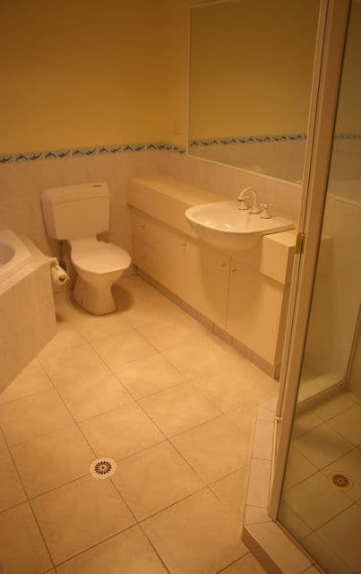 18 Chichester Drive, ARUNDEL QLD 4214, Arundel - Thumbnail 7