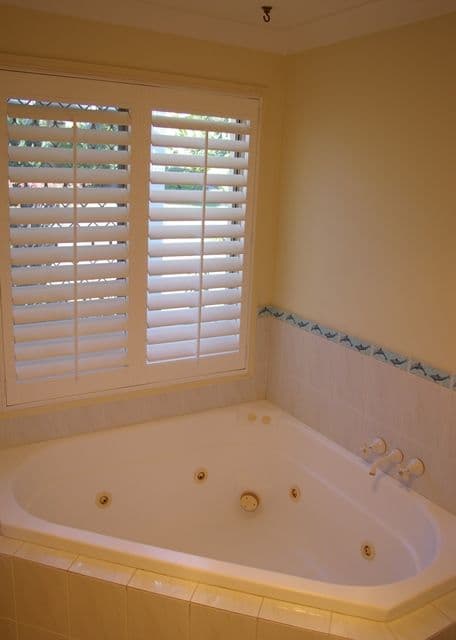 18 Chichester Drive, ARUNDEL QLD 4214, Arundel - Thumbnail 8