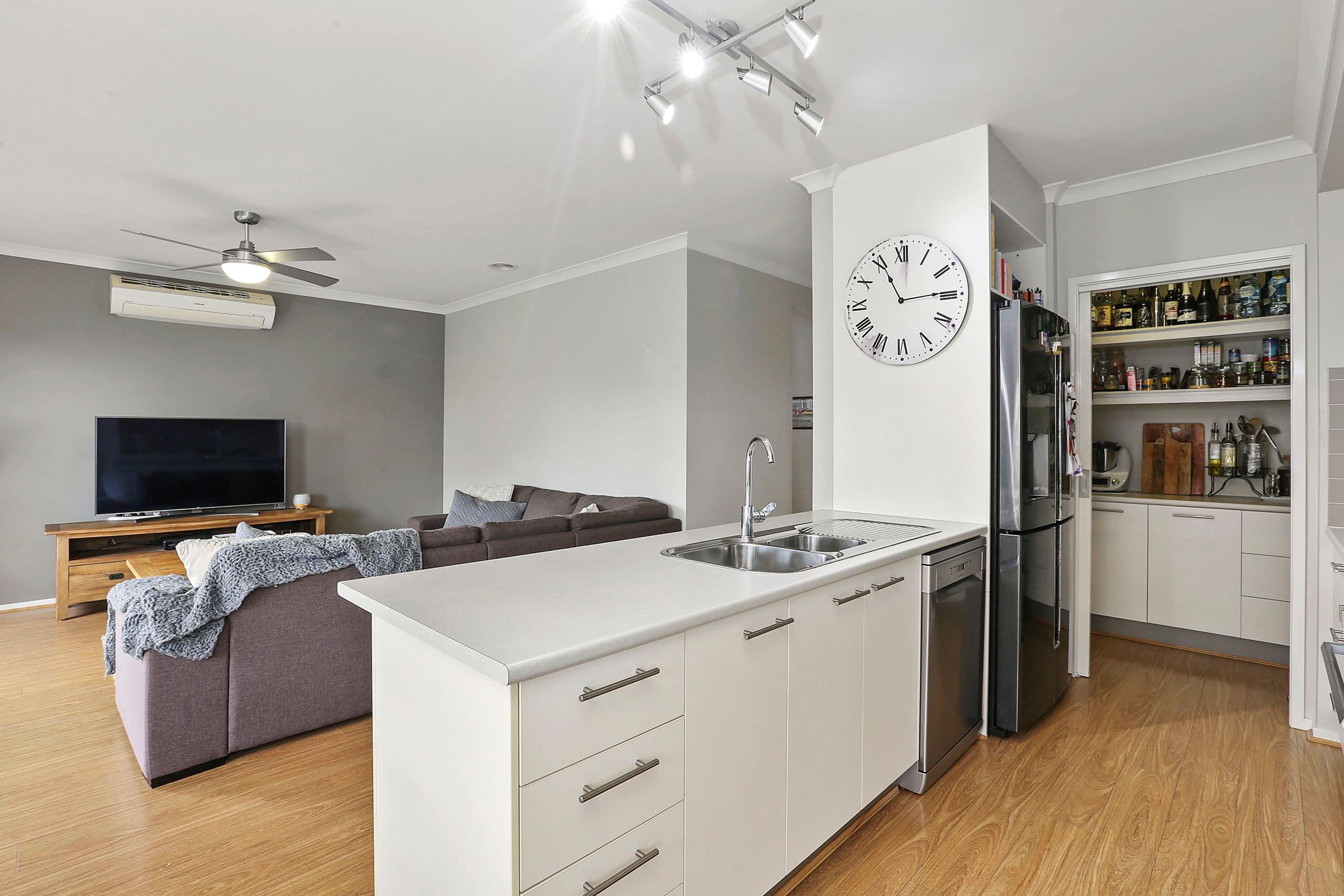 156 Canterbury Road West, Lara VIC 3212, Lara - Thumbnail 4