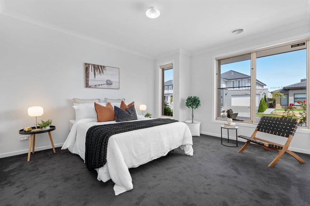 5 Brinkerhoff Crescent, Point Cook VIC 3030, Point Cook - Thumbnail 2