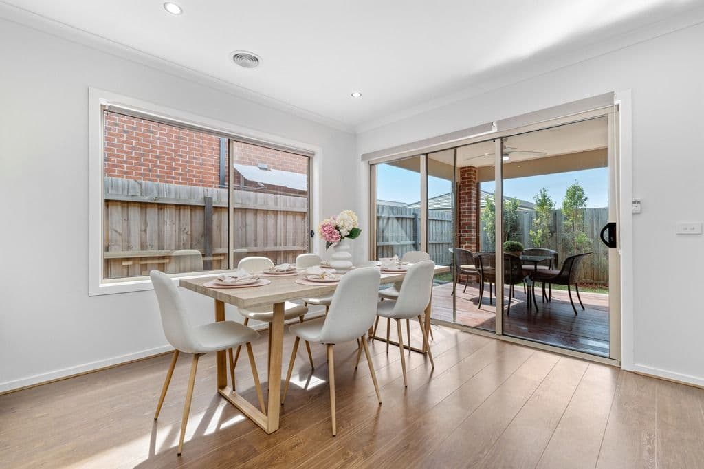 5 Brinkerhoff Crescent, Point Cook VIC 3030, Point Cook - Thumbnail 7