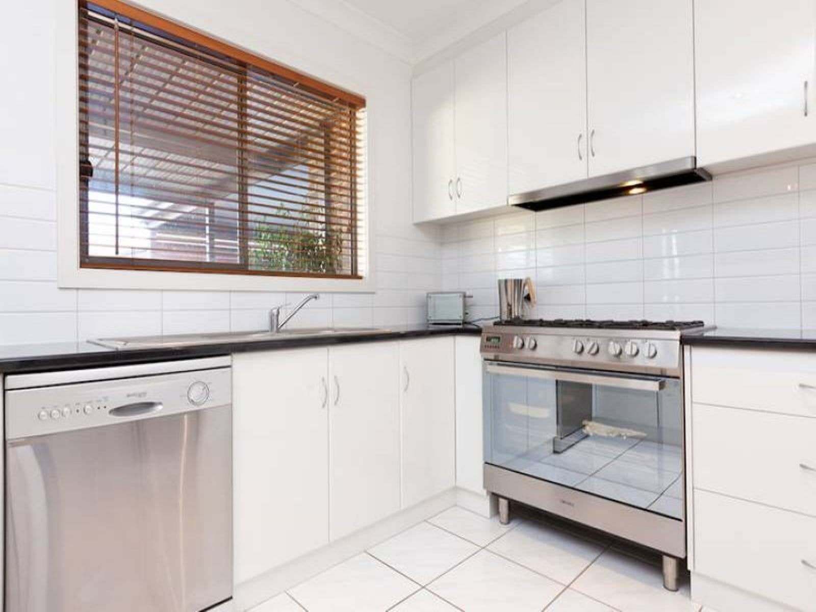 9 Oxley Court, Mildura - Thumbnail 8