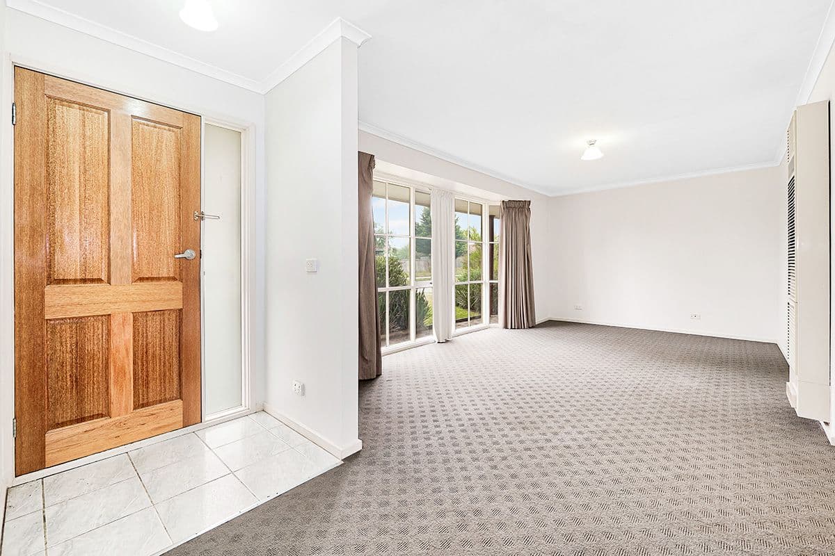 11 Jacinta Drive, Cranbourne West VIC 3977, Cranbourne West - Thumbnail 3