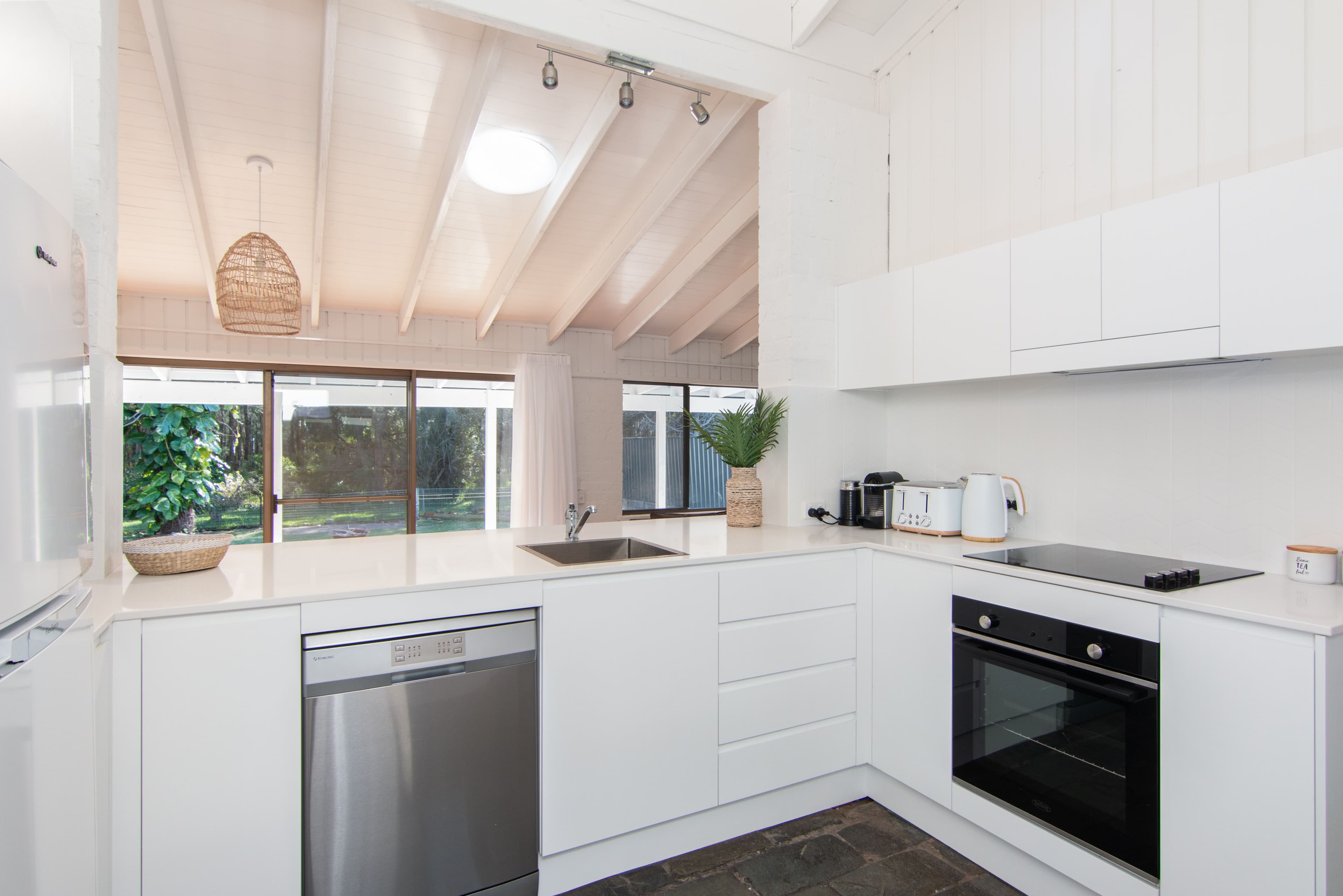 8 Seabreeze Parade, Green Point NSW 2428, Green Point - Thumbnail 5