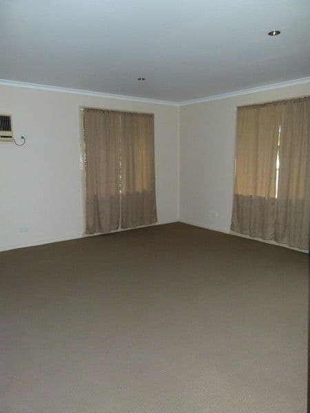 14 Crouch Street, FORBES NSW 2871, Forbes - Thumbnail 3