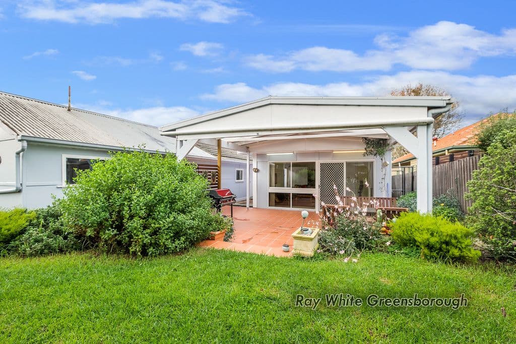 11 Stowe Avenue, GREENSBOROUGH VIC 3088, Greensborough - Thumbnail 7