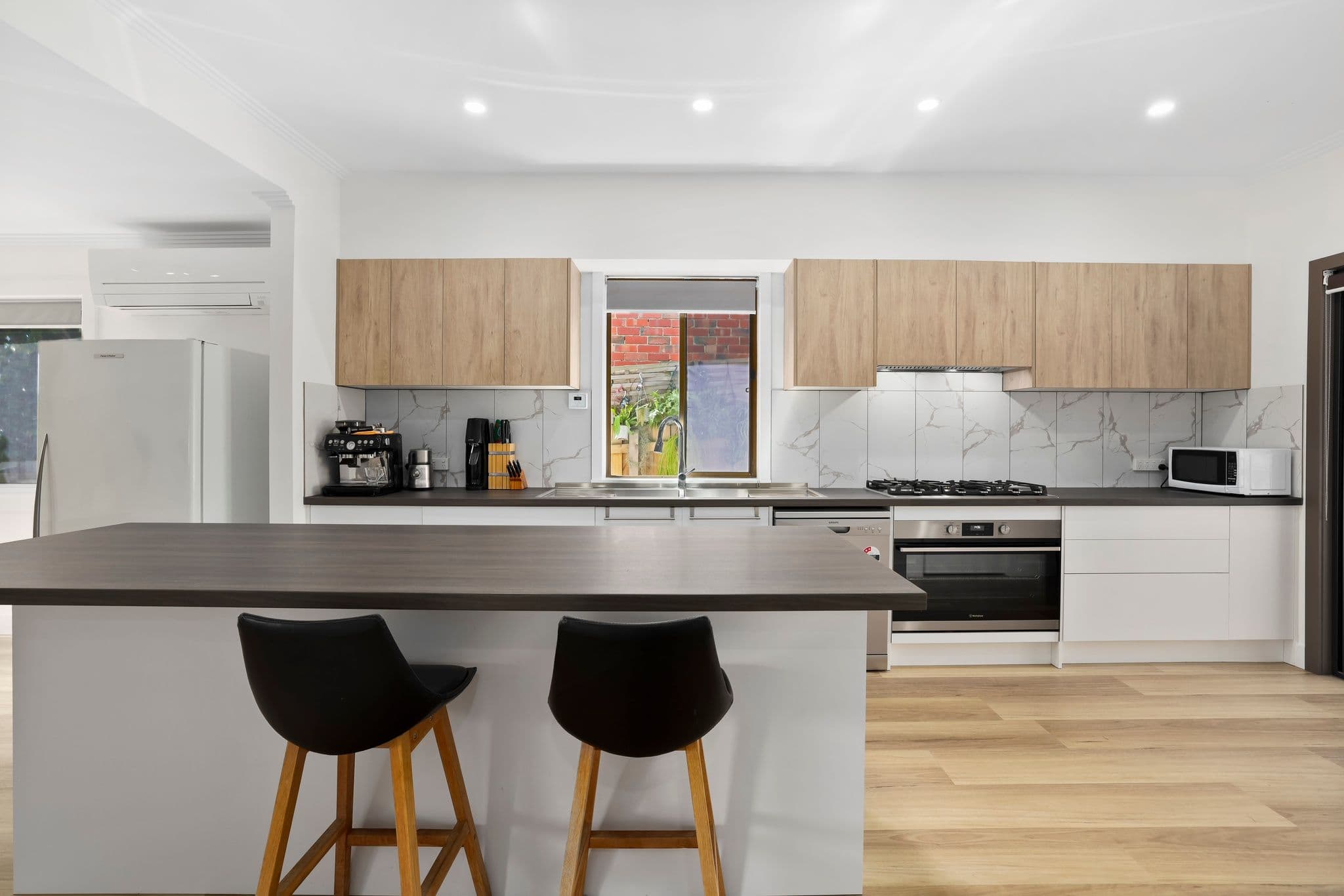 16 Wembley Avenue, Cheltenham VIC 3192, Cheltenham - Image 1