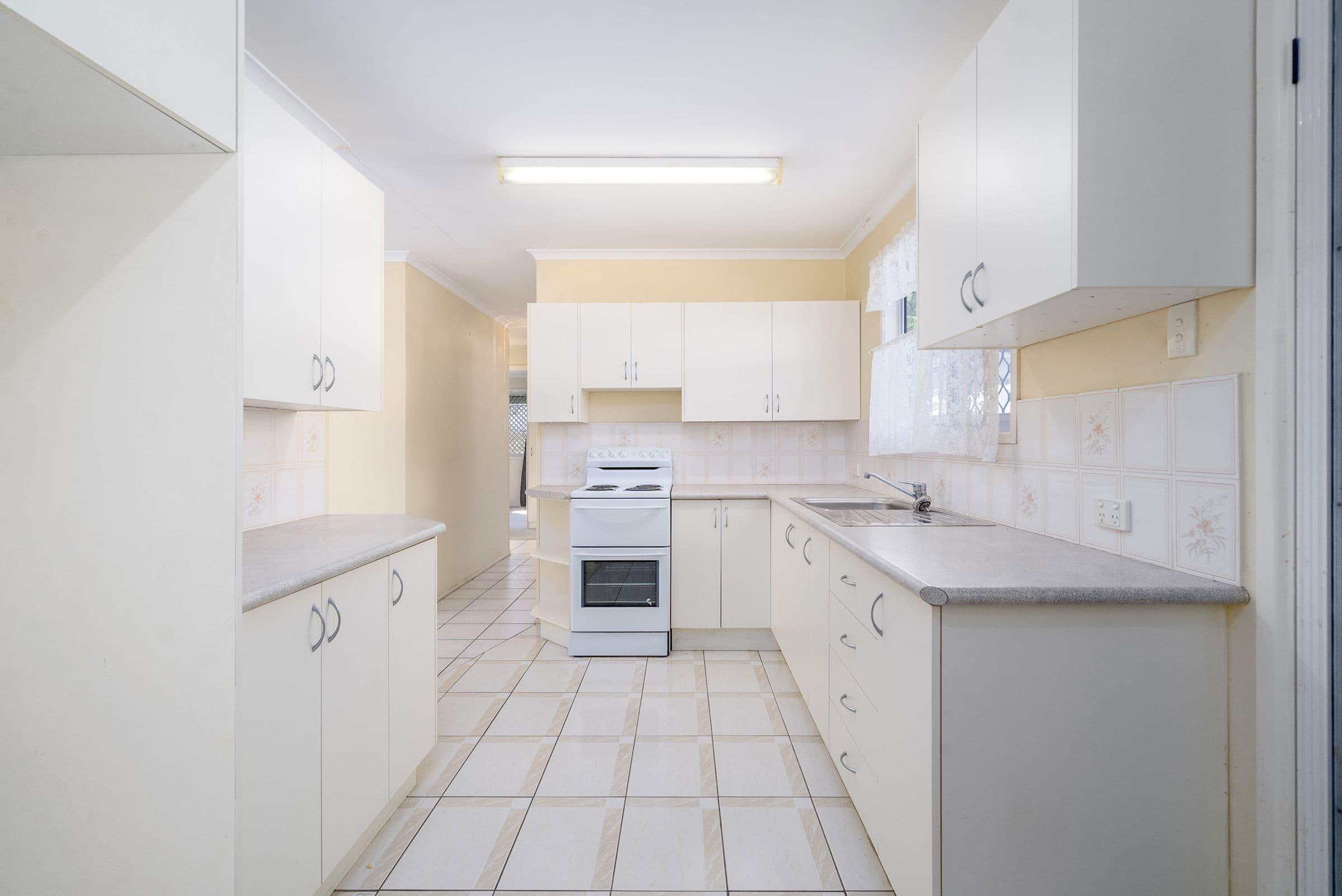 48 Ettie Street, Redcliffe QLD 4020, Redcliffe - Thumbnail 6