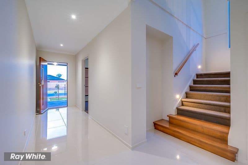 7 Bolcarra Grove, Truganina VIC 3029, Truganina - Thumbnail 4