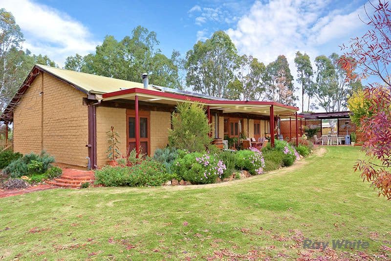 86 St Georges Terrace, Clare SA 5453, Clare - Image 1