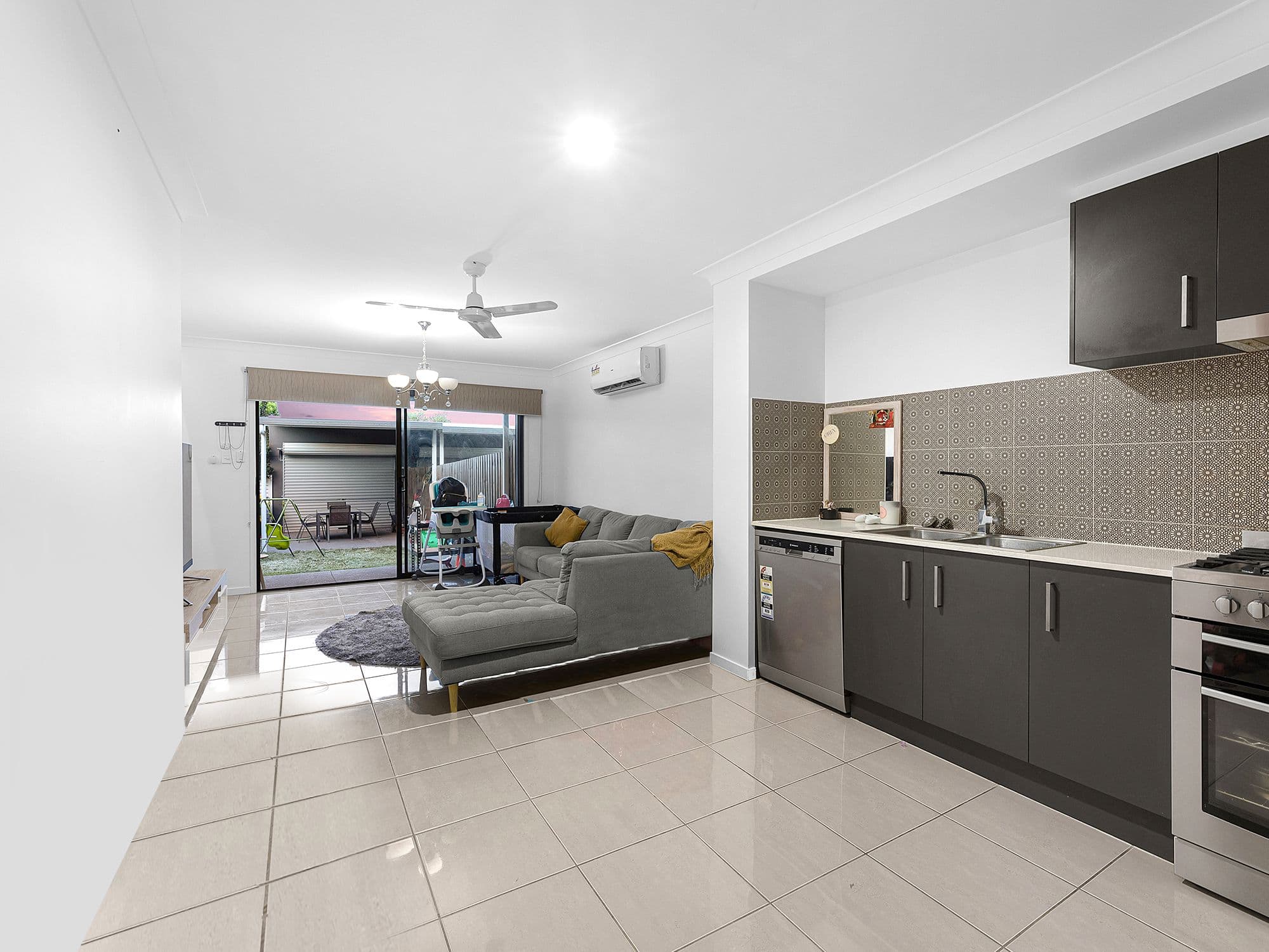 28 Serenity Street, South Ripley QLD 4306, South Ripley - Thumbnail 3