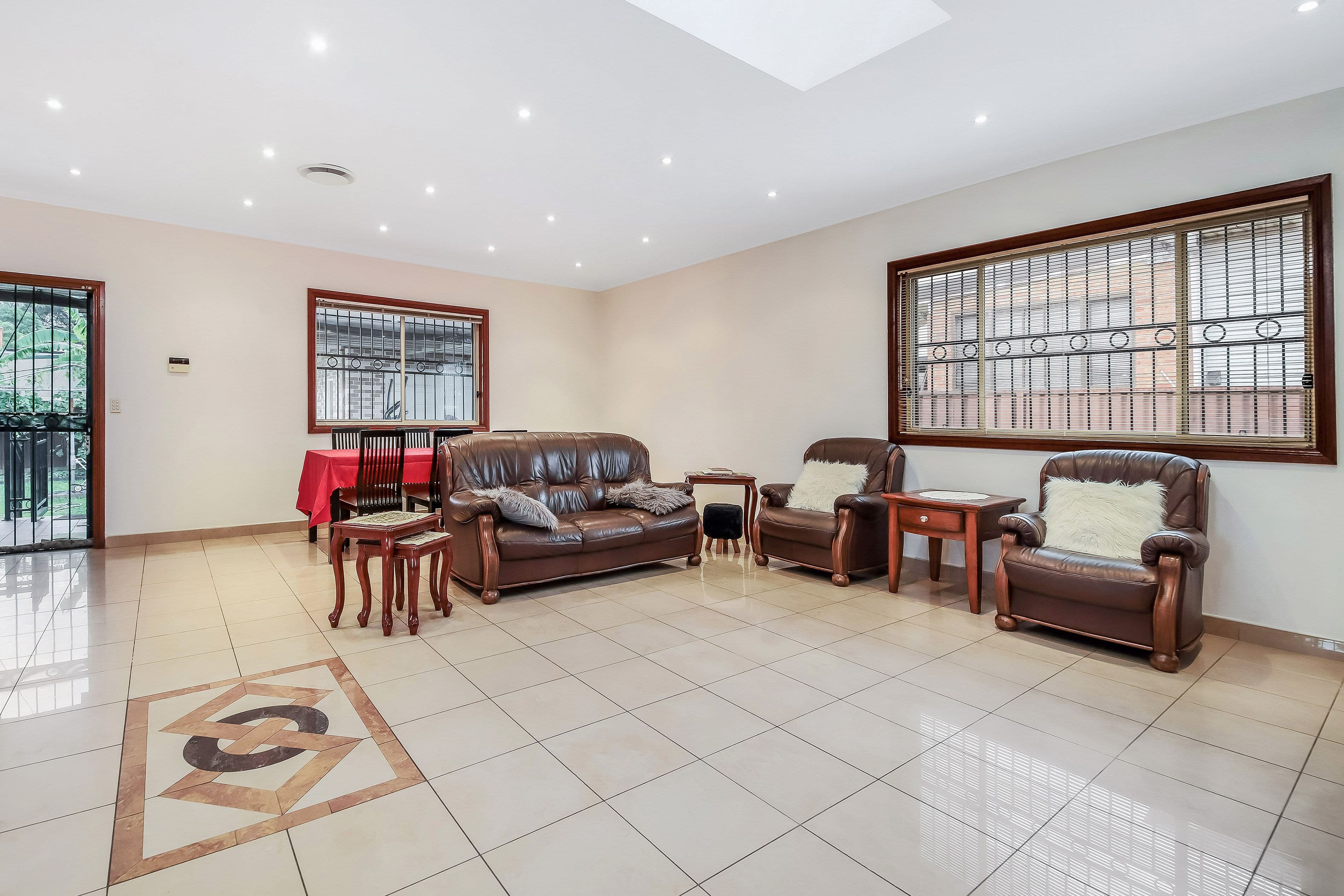 121 Griffiths Avenue, Bankstown NSW 2200, Bankstown - Thumbnail 2