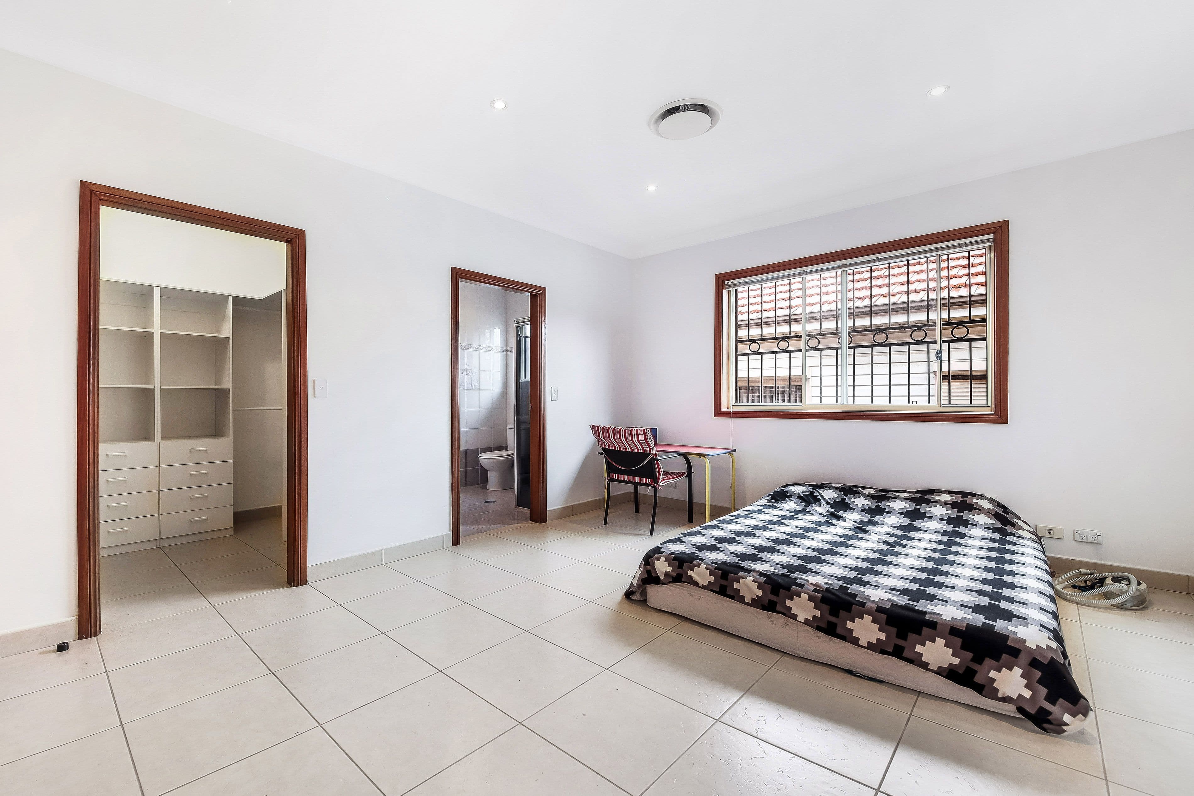121 Griffiths Avenue, Bankstown NSW 2200, Bankstown - Thumbnail 5