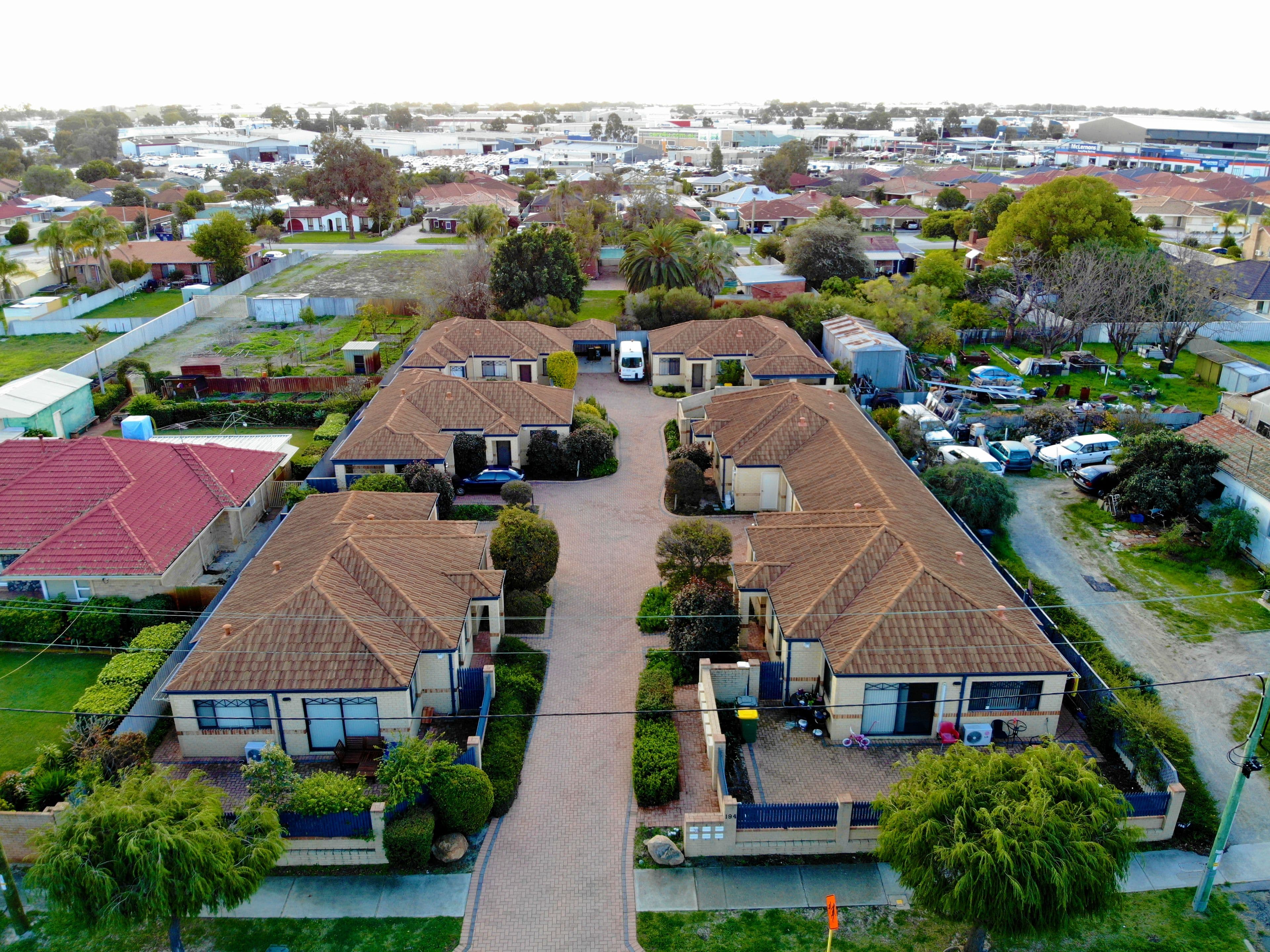 194 Hamilton Street, Queens Park WA 6107, Queens Park - Image 1