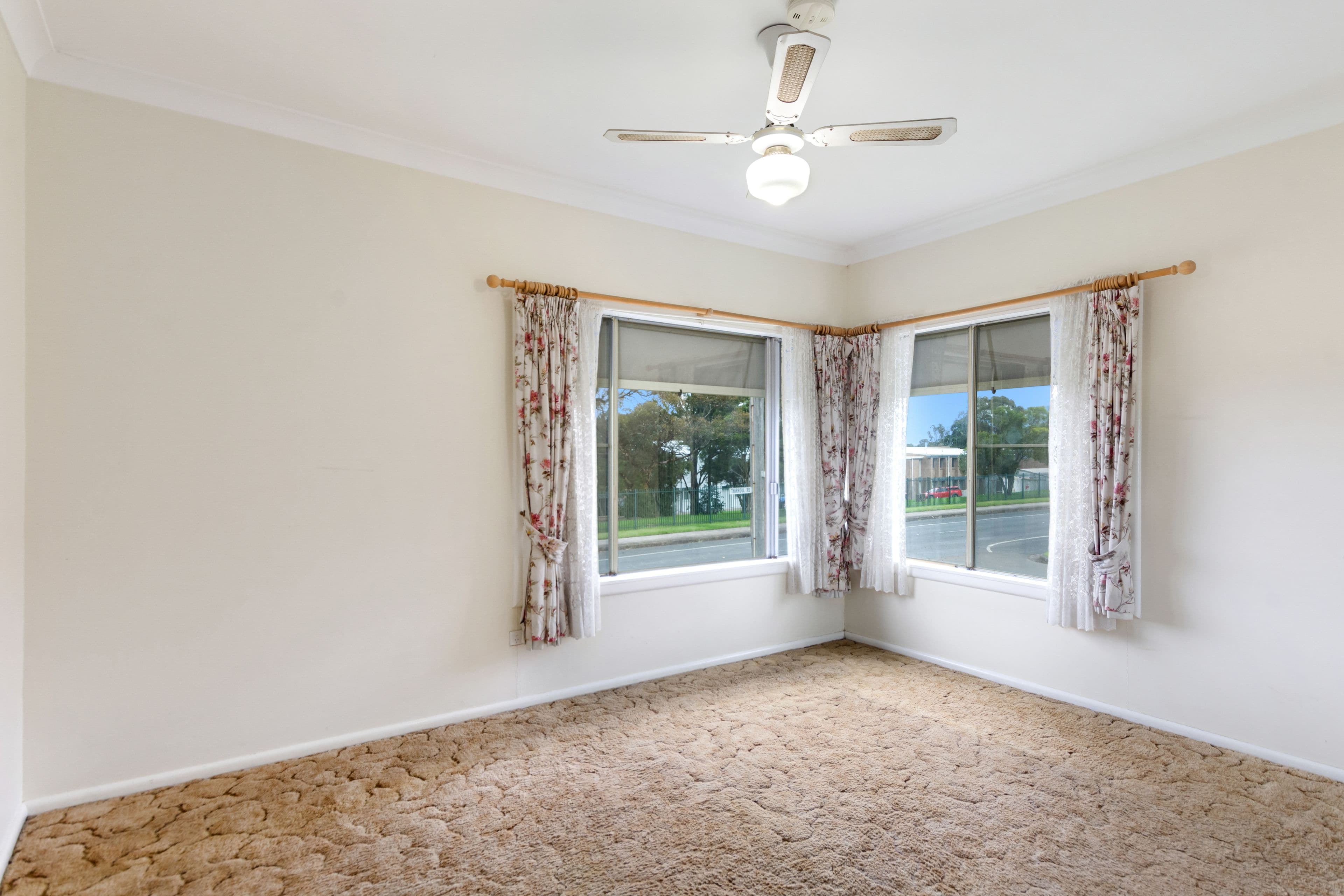 1 Elouera Crescent, Kanahooka NSW 2530, Kanahooka - Thumbnail 3