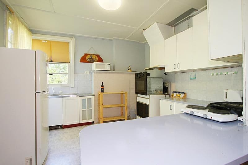23 Kia Ora Parade, FERNTREE GULLY VIC 3156, Ferntree Gully - Thumbnail 2