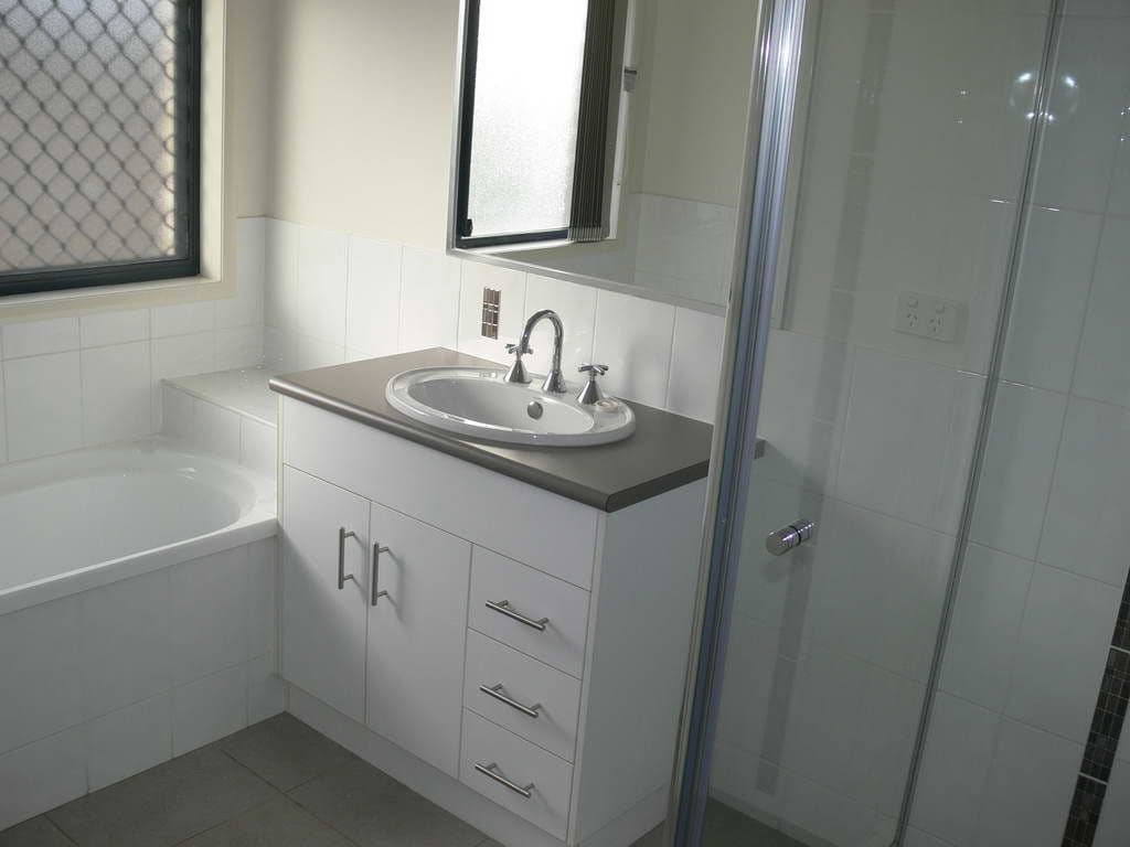 35 Middle Street, ESK QLD 4312, Esk - Thumbnail 6