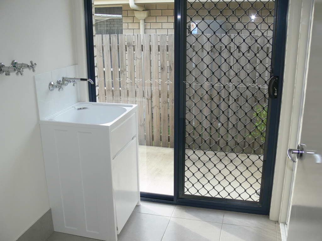 35 Middle Street, ESK QLD 4312, Esk - Thumbnail 8