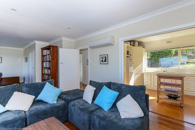 49 Waverley Street, BELLERIVE TAS 7018, Bellerive - Thumbnail 5