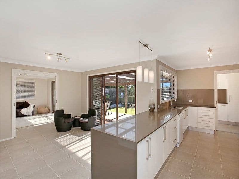 10 Honeyeater Place, WORONORA HEIGHTS NSW 2233, Woronora Heights - Thumbnail 2