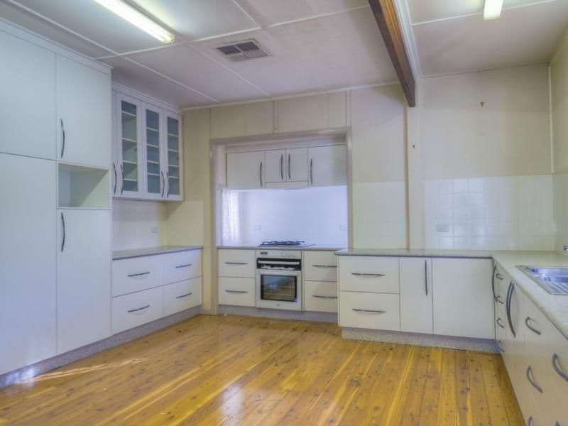 120 Murilla Street, Miles QLD 4415, Miles - Thumbnail 3