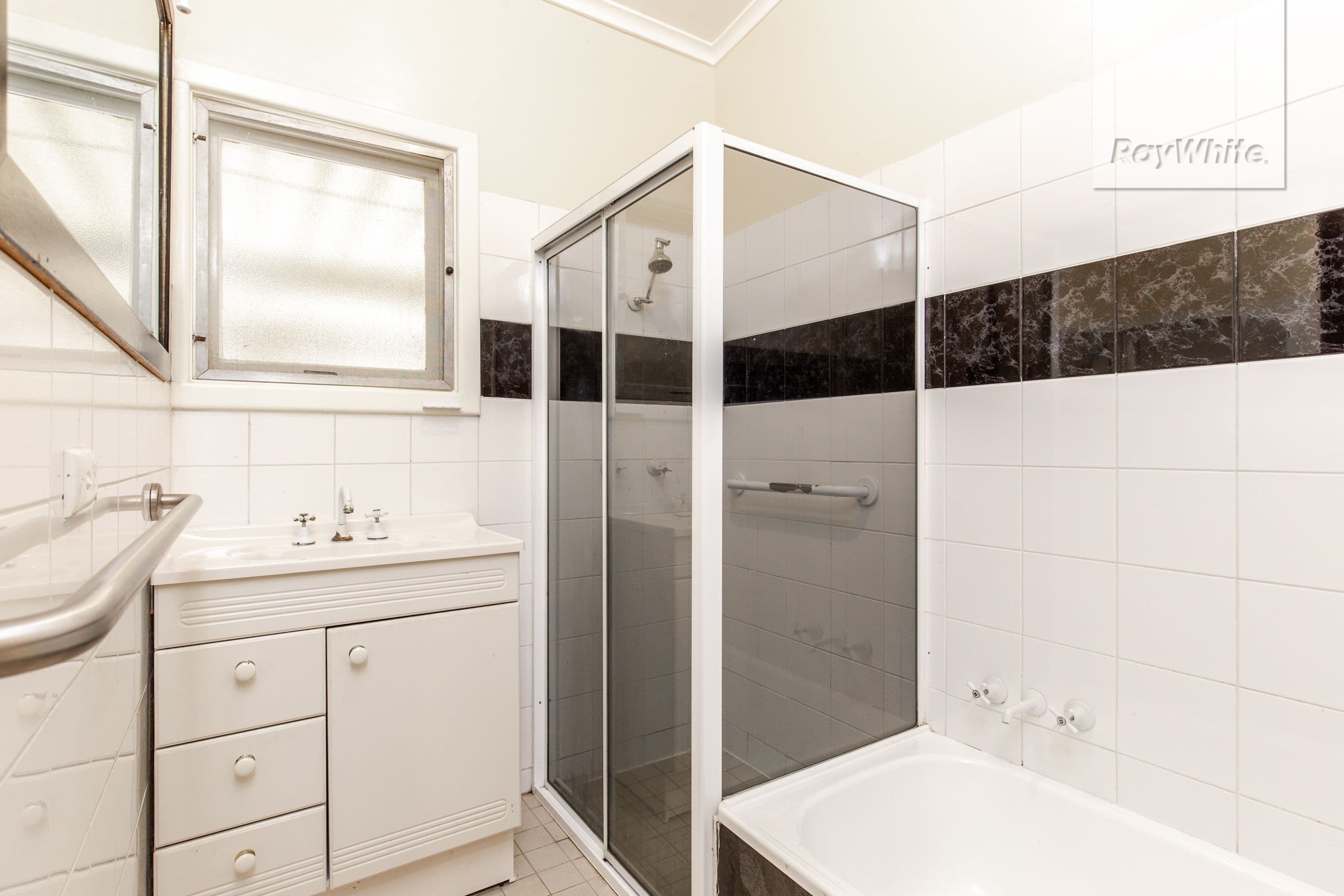 19 Trumper Avenue, Parafield Gardens SA 5107, Parafield Gardens - Thumbnail 4