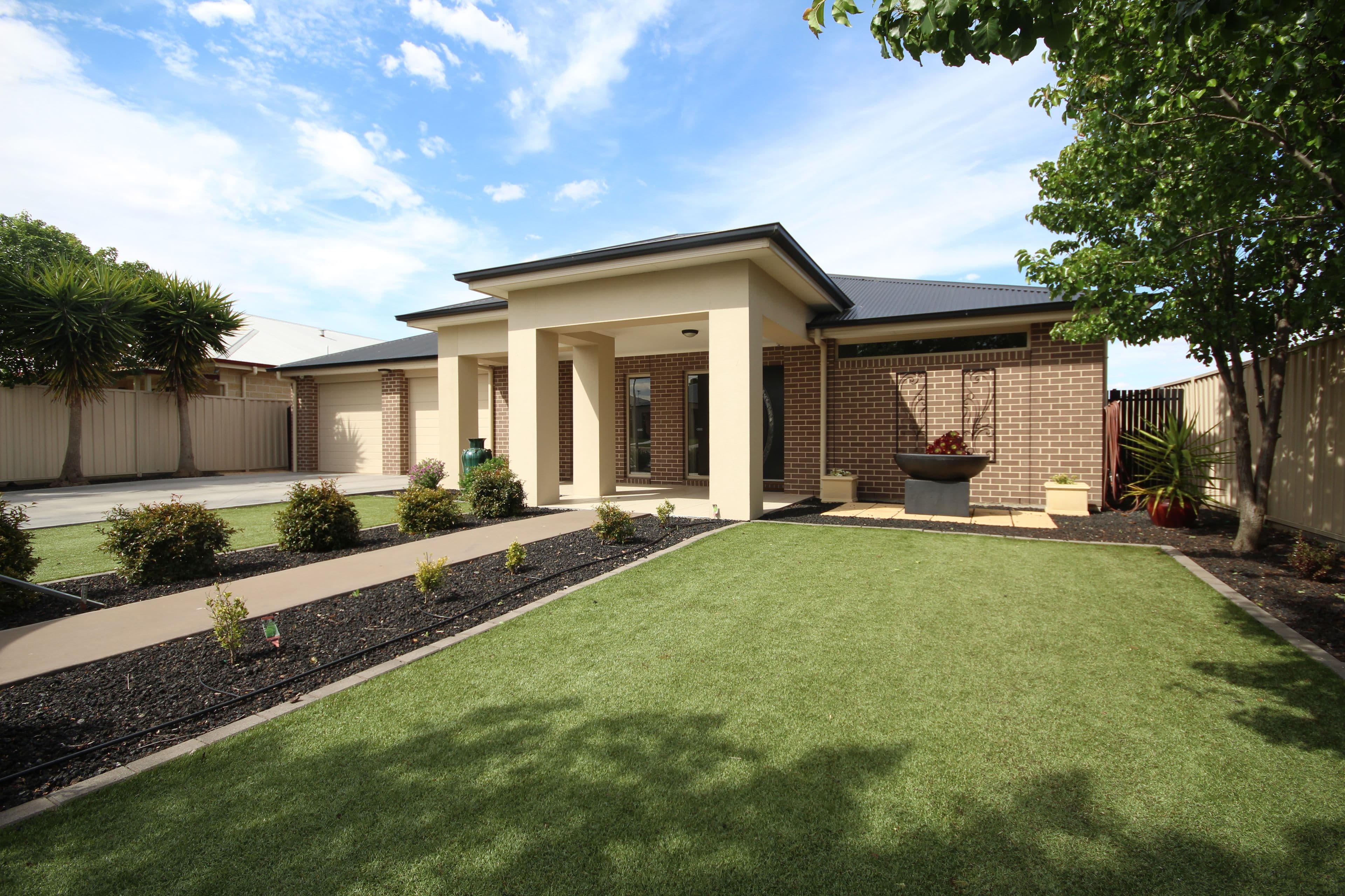 2 Oliver Court, Horsham VIC 3400, Horsham - Image 1