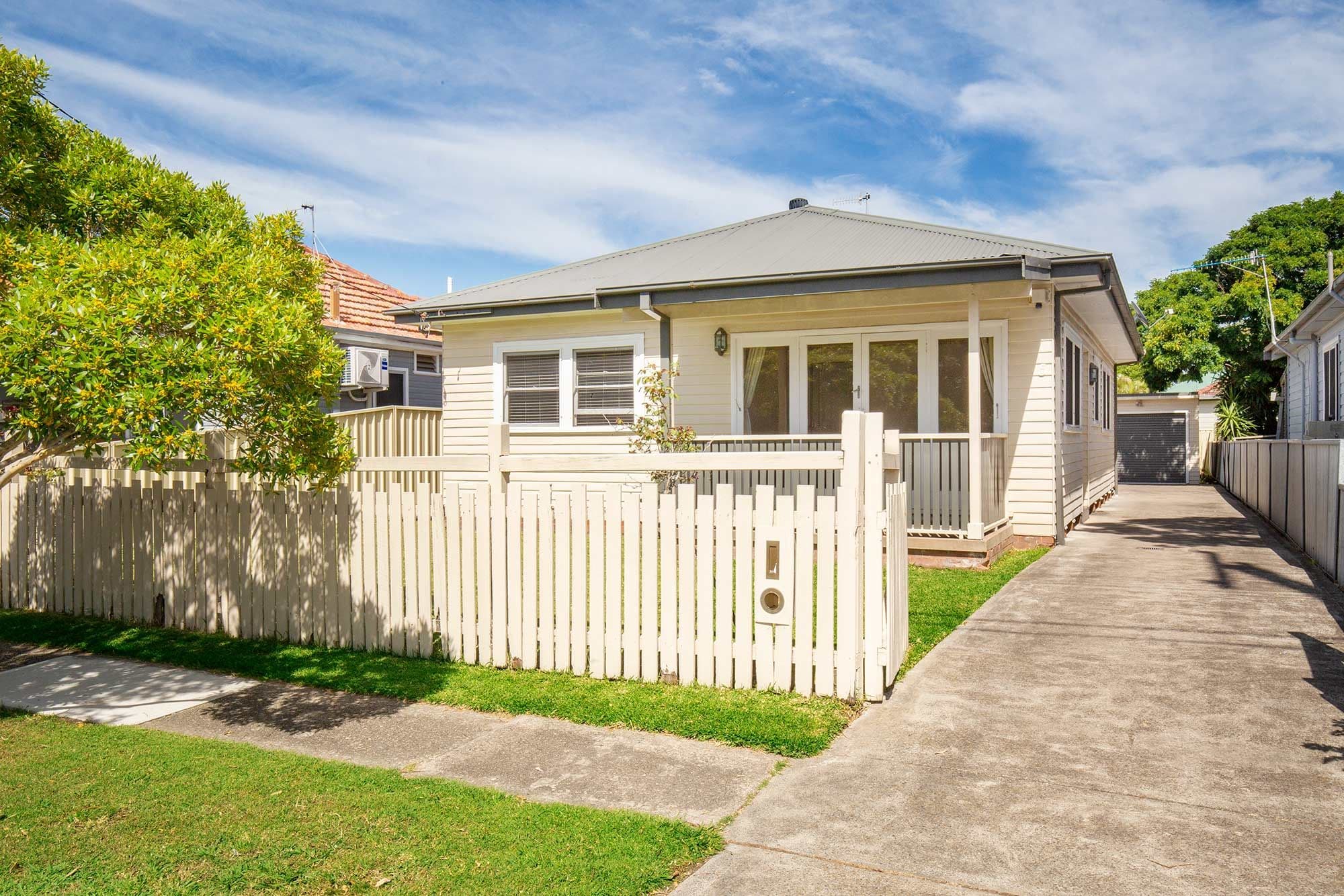 5 Lauffre Walk, Caroline Springs - Image 1