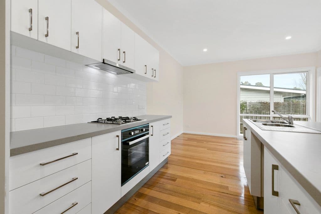 11 Glenview Road, Mount Evelyn VIC 3796, Mount Evelyn - Thumbnail 4