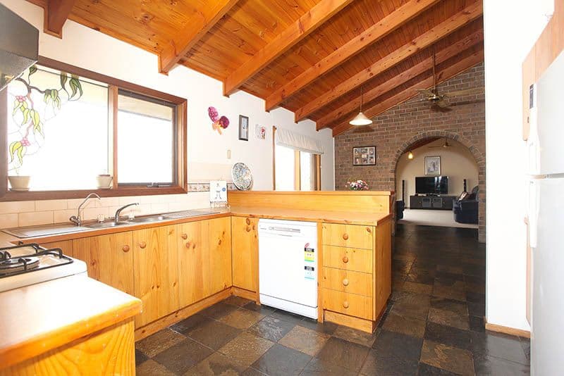 61 Fraser Avenue, HAPPY VALLEY SA 5159, Happy Valley - Thumbnail 5