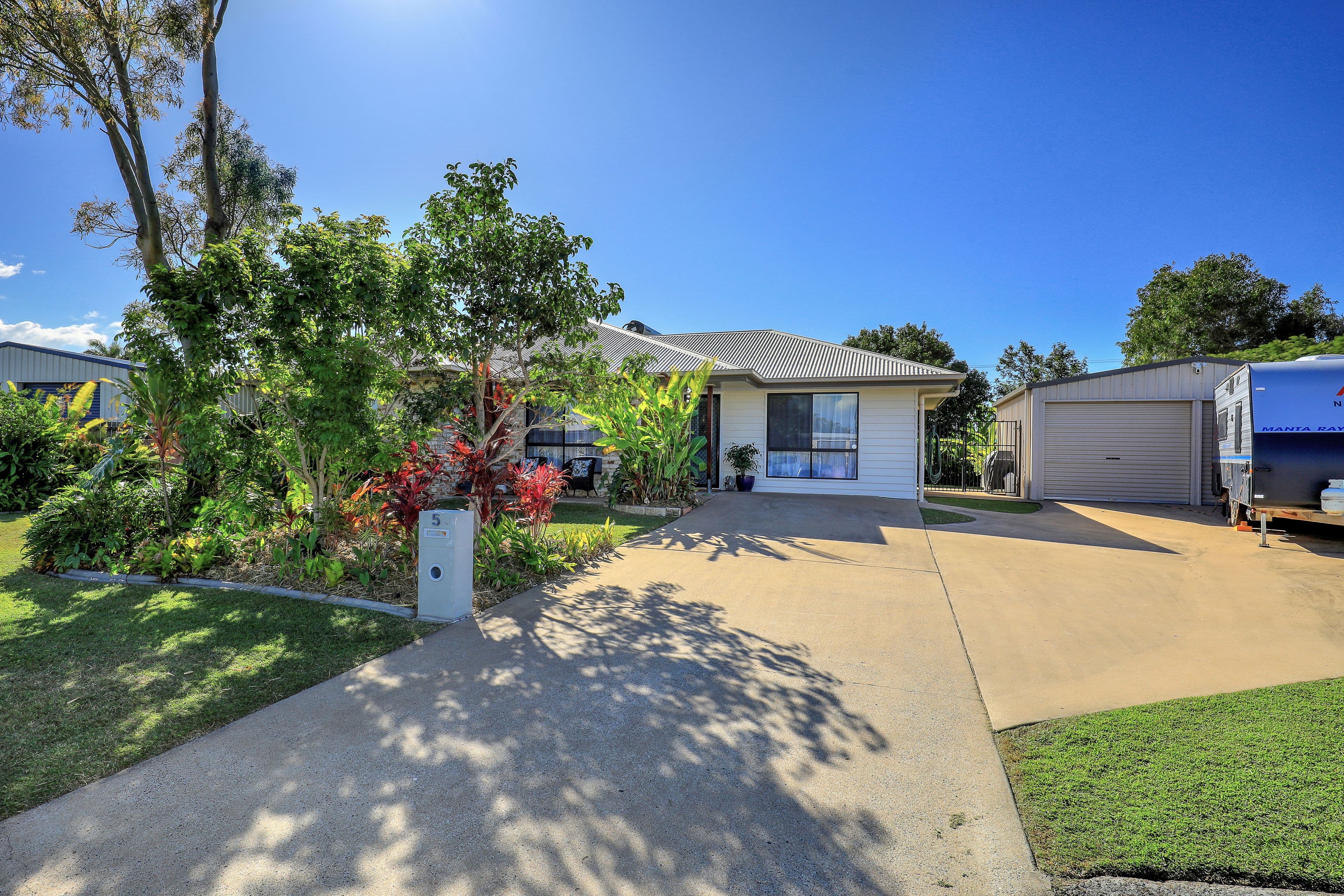 5 Cecily Place, Innes Park QLD 4670, Innes Park - Thumbnail 3