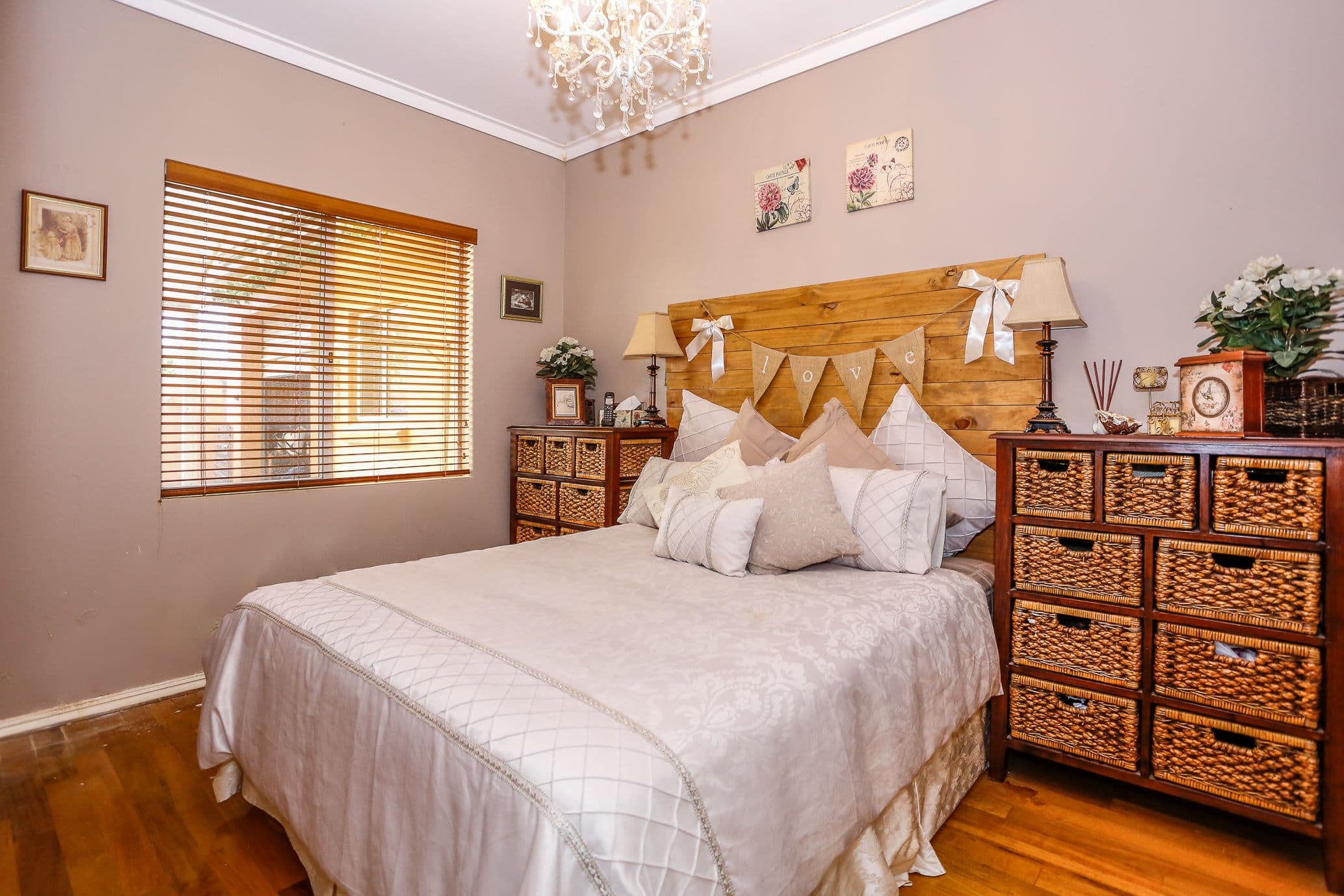 302 Summerlakes Parade, Ballajura WA 6066, Ballajura - Thumbnail 5