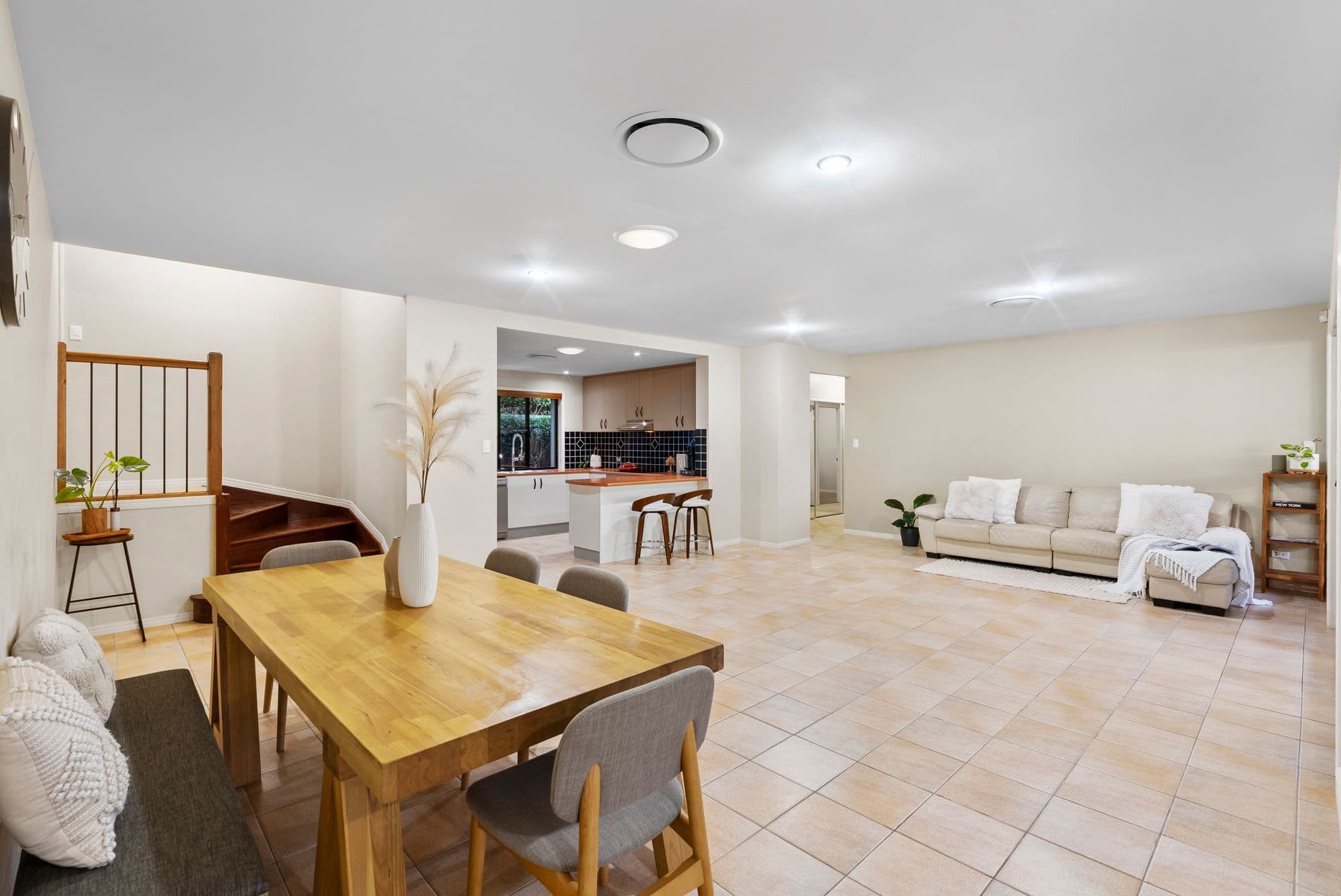 44 Gordon Crescent, Wakerley QLD 4154, Wakerley - Thumbnail 2