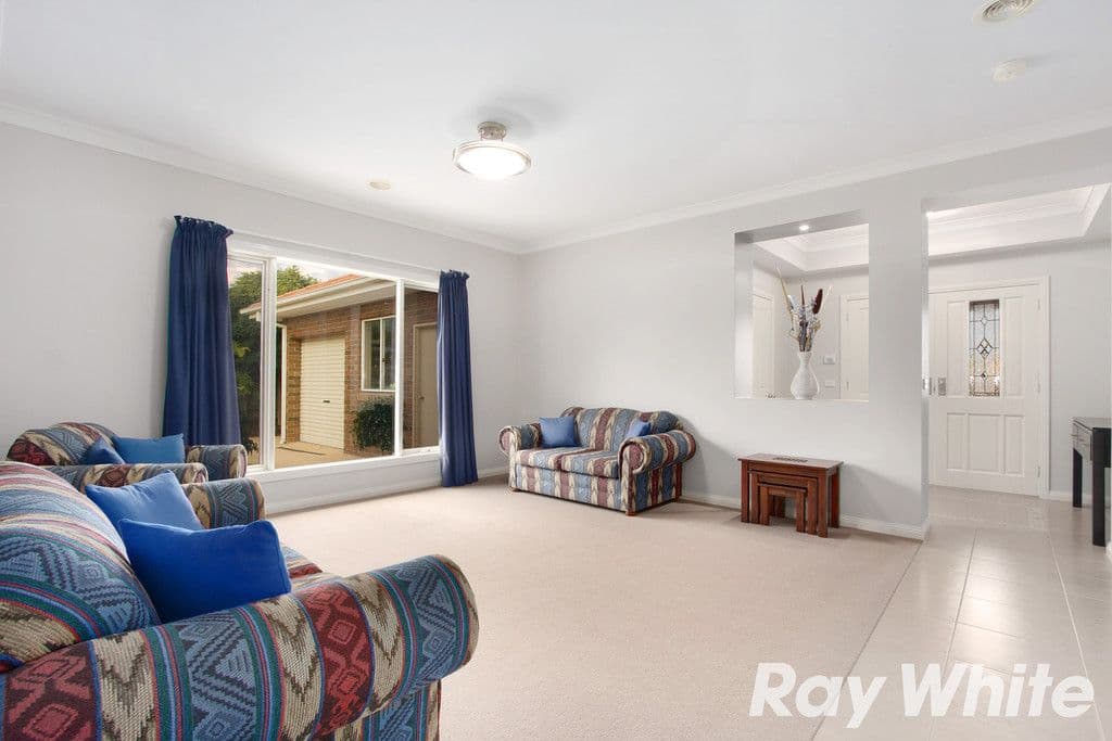 15 Blue Bell Court, Pakenham VIC 3810, Pakenham - Thumbnail 2