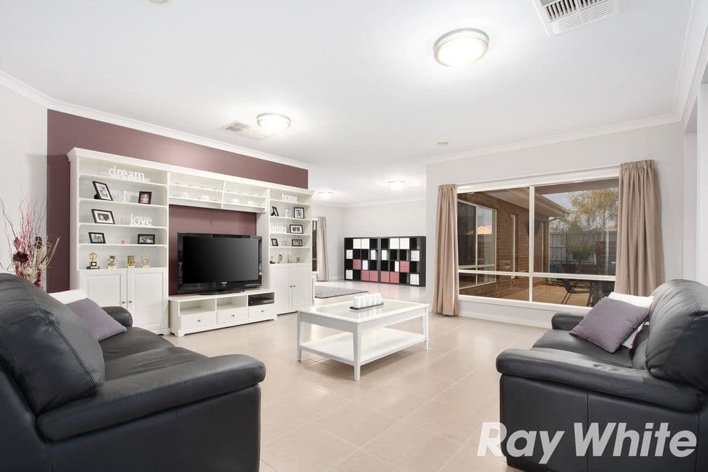 15 Blue Bell Court, Pakenham VIC 3810, Pakenham - Thumbnail 6