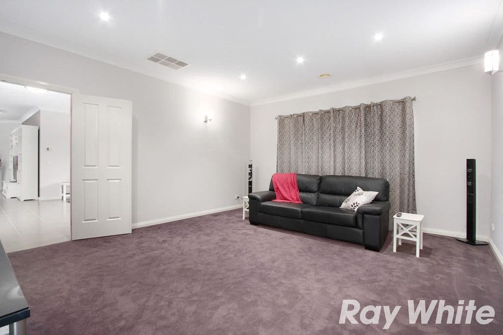 15 Blue Bell Court, Pakenham VIC 3810, Pakenham - Thumbnail 8
