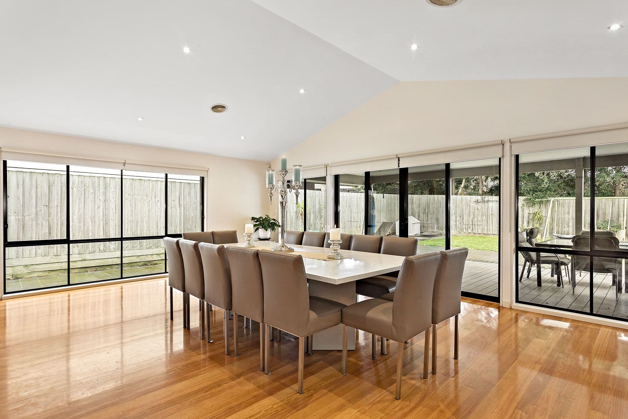 8 Farm Road, Oakleigh South VIC 3167, Oakleigh South - Thumbnail 3