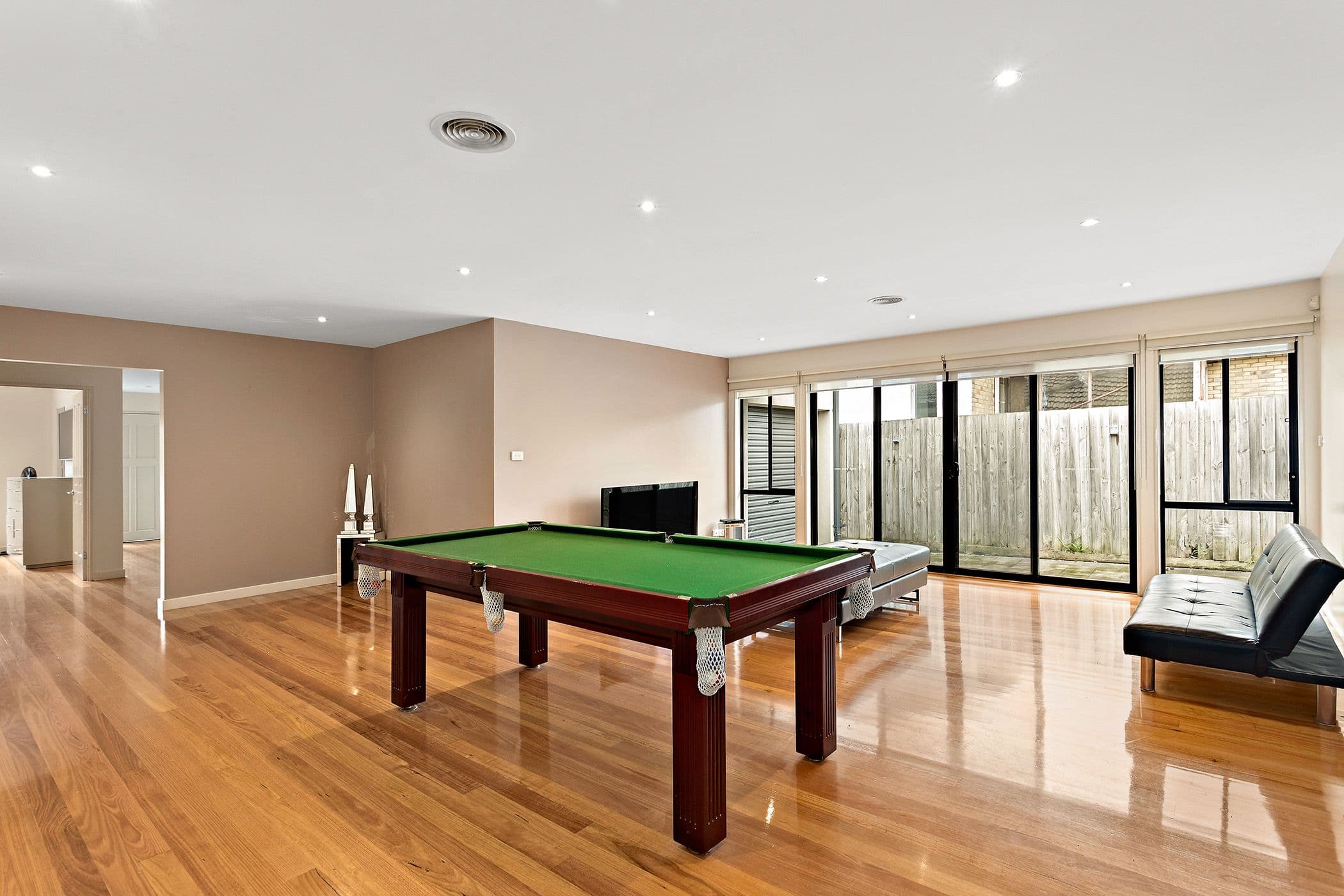 8 Farm Road, Oakleigh South VIC 3167, Oakleigh South - Thumbnail 6