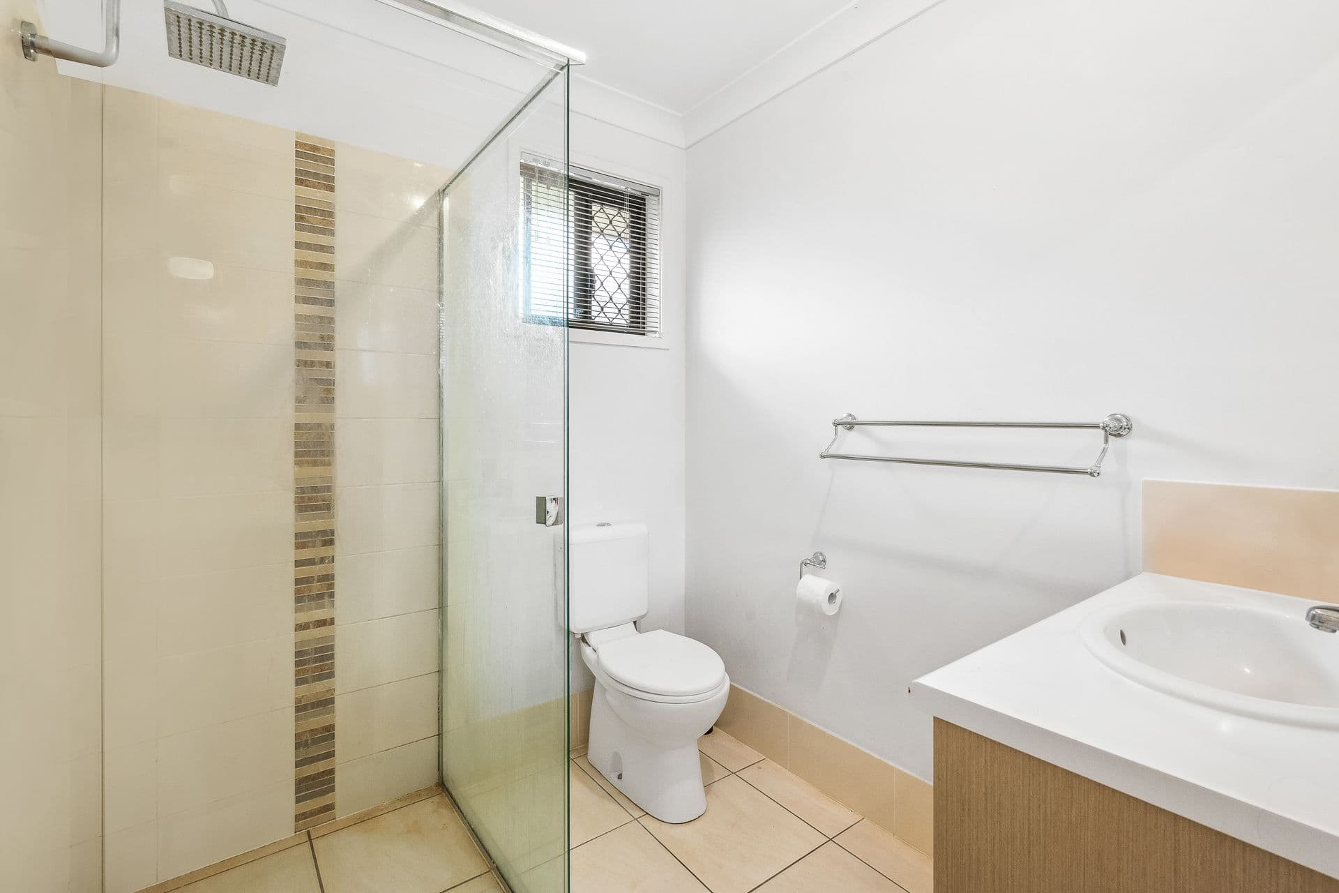 60 Cobblestone Avenue, Logan Reserve QLD 4133, Logan Reserve - Thumbnail 8