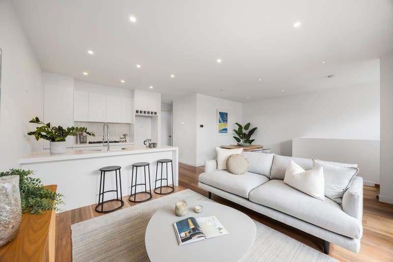 4/10 Melville Road, Brunswick West - Image 1