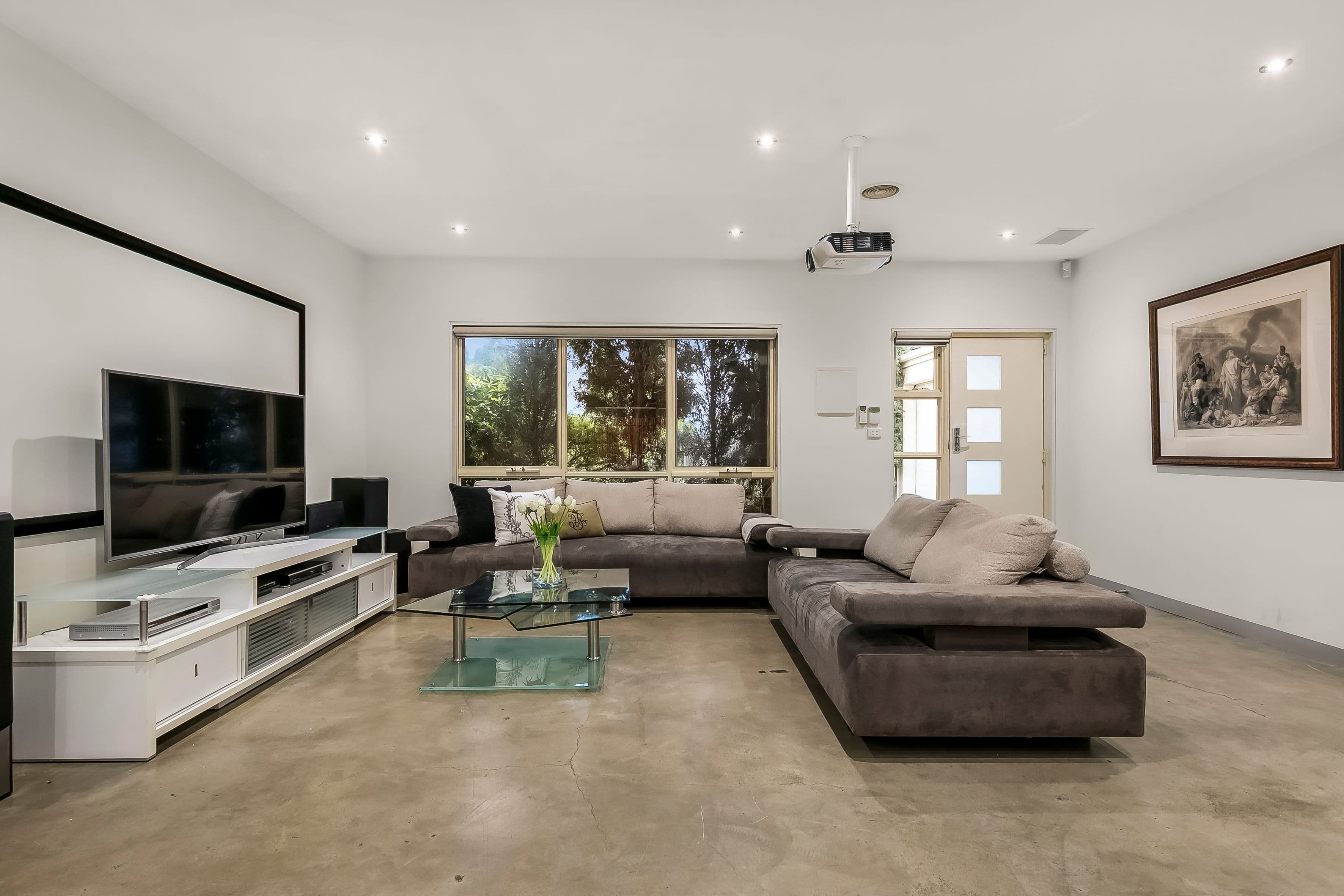 27 Kelsby Street, Reservoir VIC 3073, Reservoir - Thumbnail 3