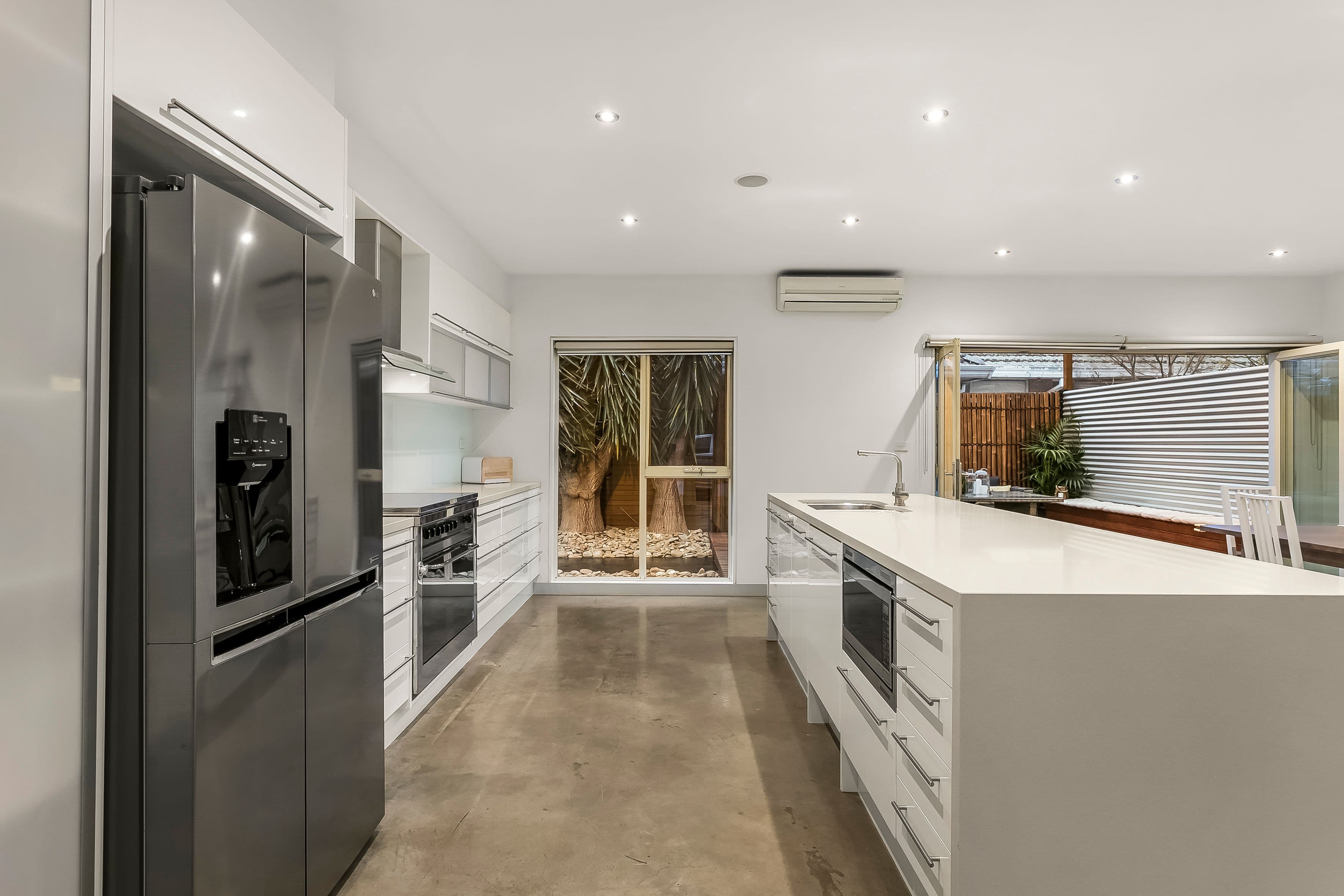 27 Kelsby Street, Reservoir VIC 3073, Reservoir - Thumbnail 5