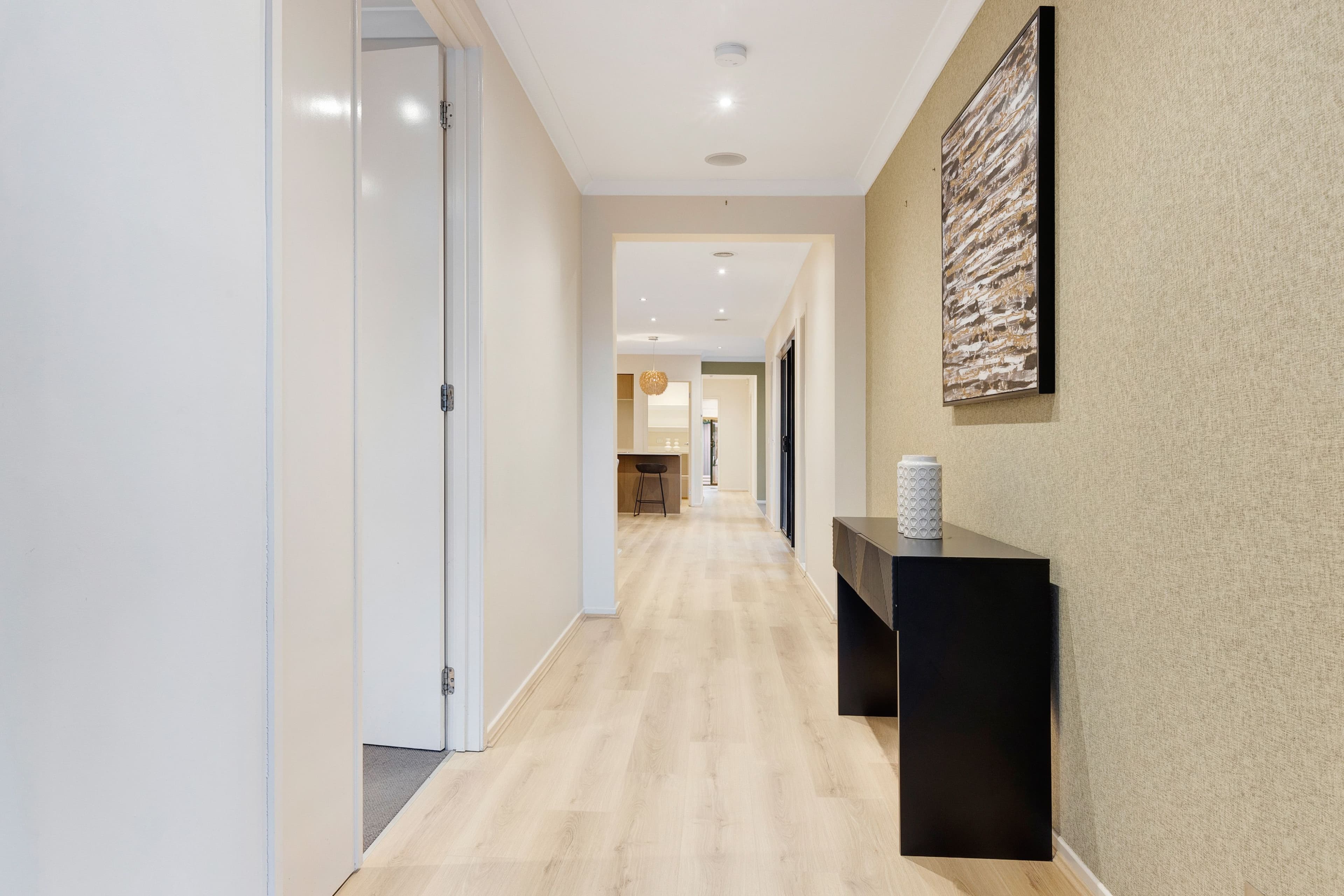 13 Fletcher Road, Craigieburn VIC 3064, Craigieburn - Thumbnail 2
