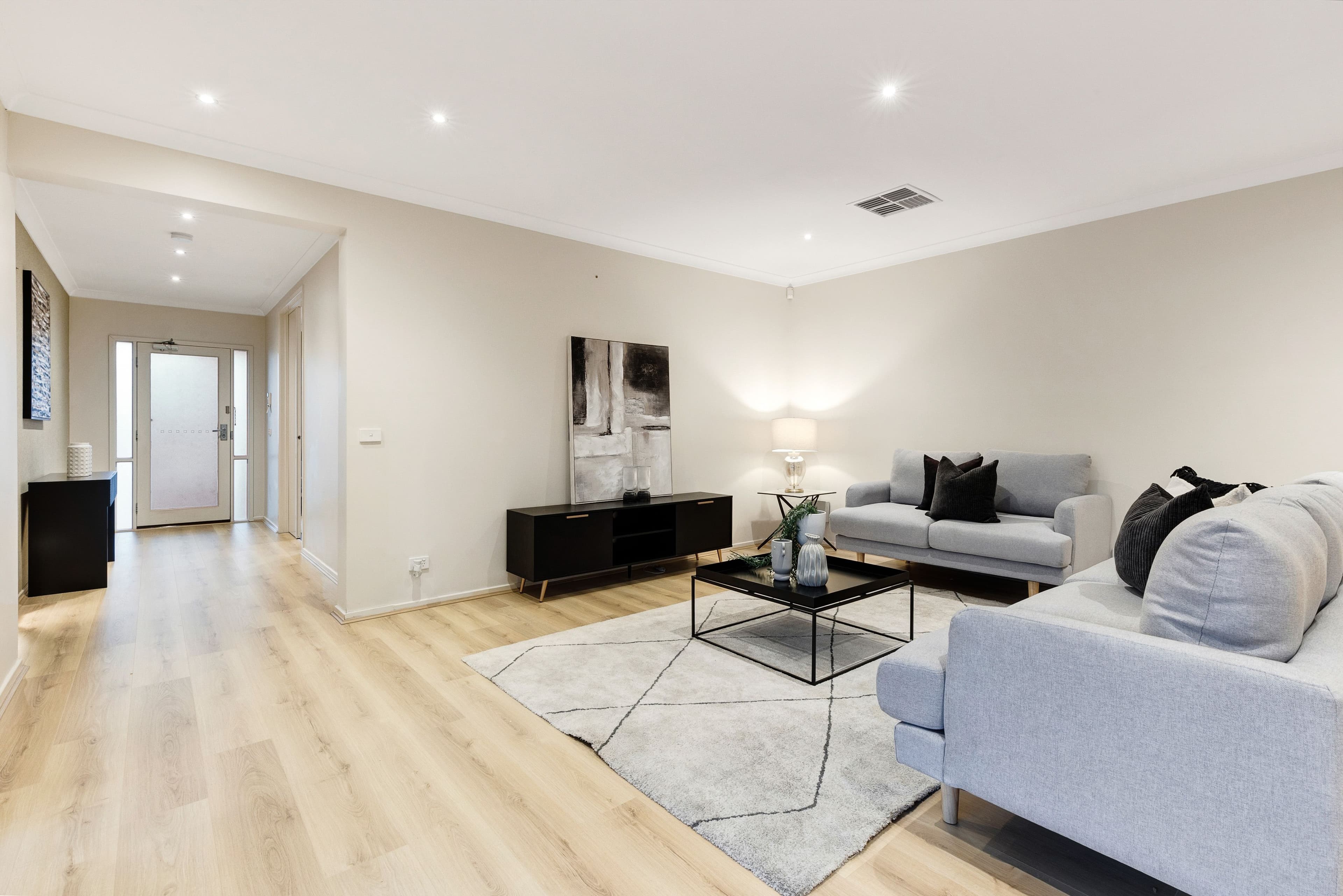 13 Fletcher Road, Craigieburn VIC 3064, Craigieburn - Thumbnail 5
