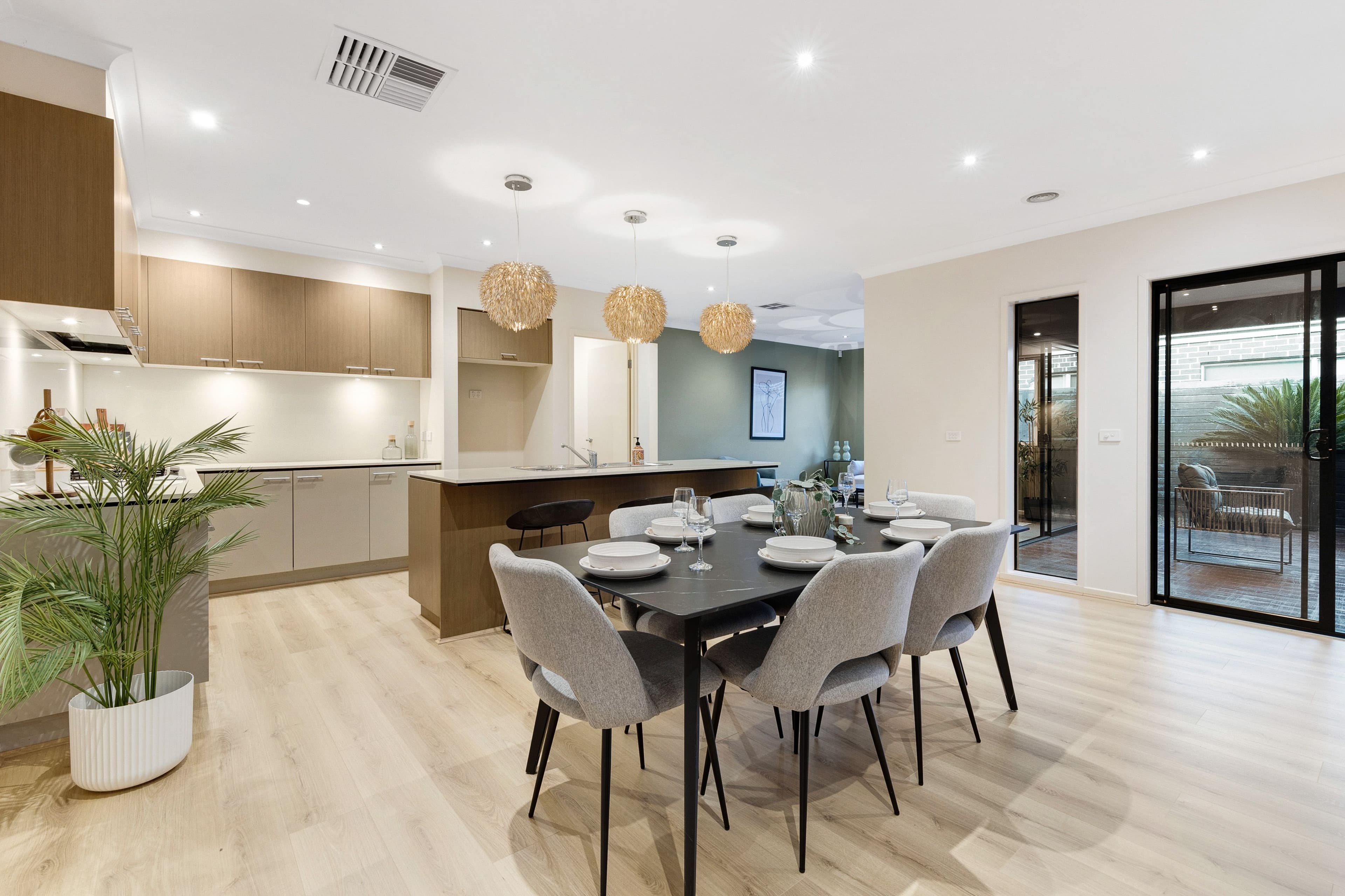 13 Fletcher Road, Craigieburn VIC 3064, Craigieburn - Thumbnail 7
