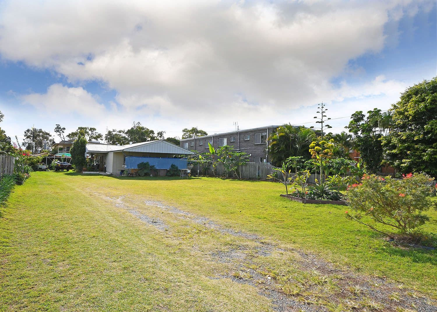 12 Campbell Street, Torquay QLD 4655, Torquay - Thumbnail 3