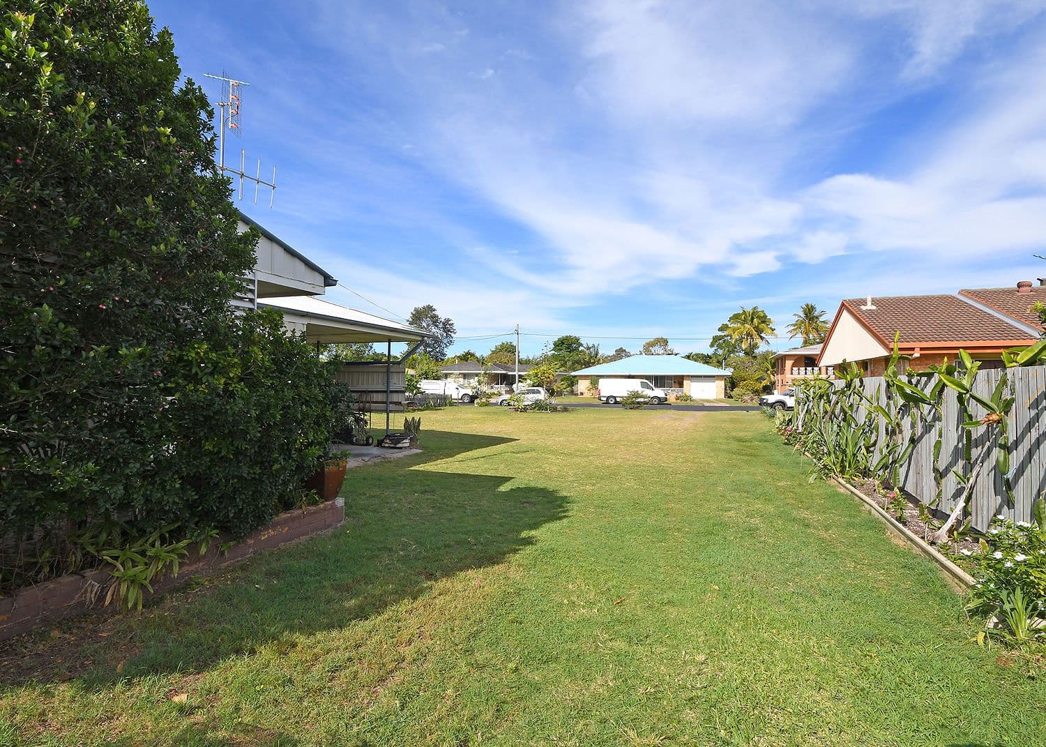 12 Campbell Street, Torquay QLD 4655, Torquay - Thumbnail 4