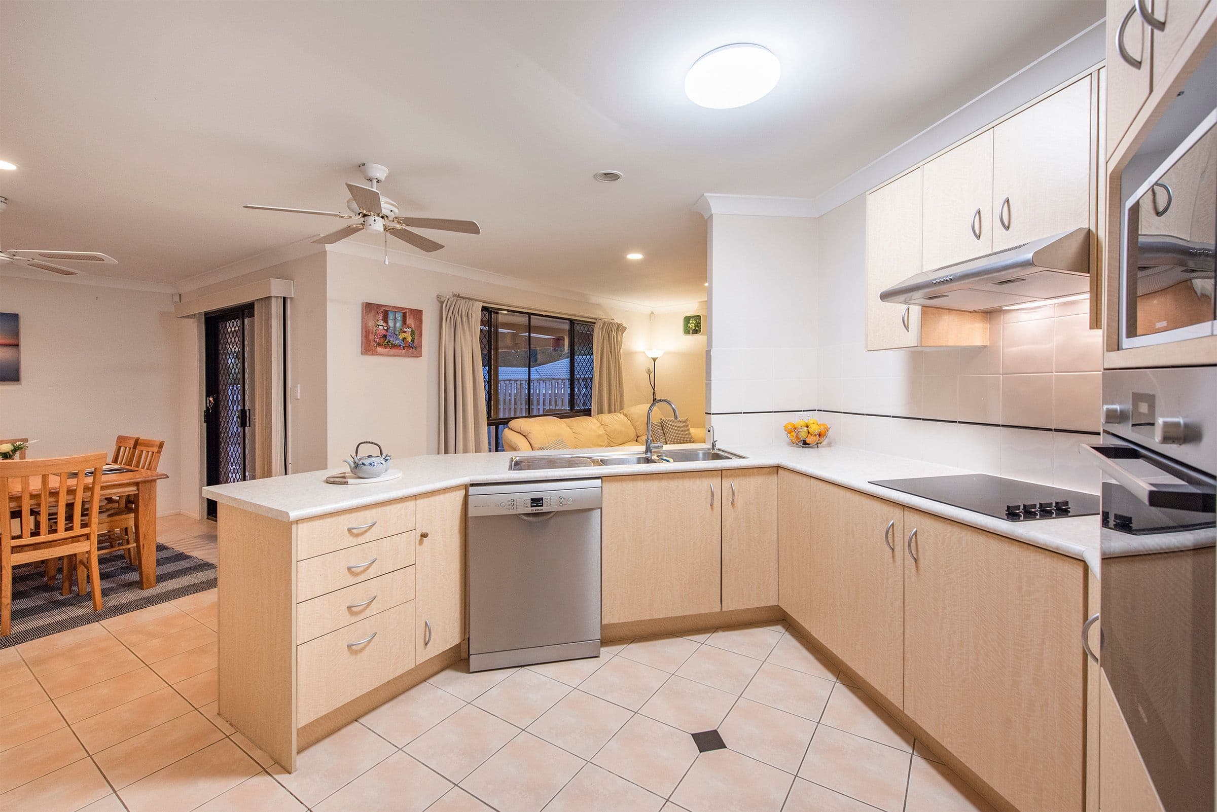 3 Livingstone Place, Kuraby QLD 4112, Kuraby - Thumbnail 2