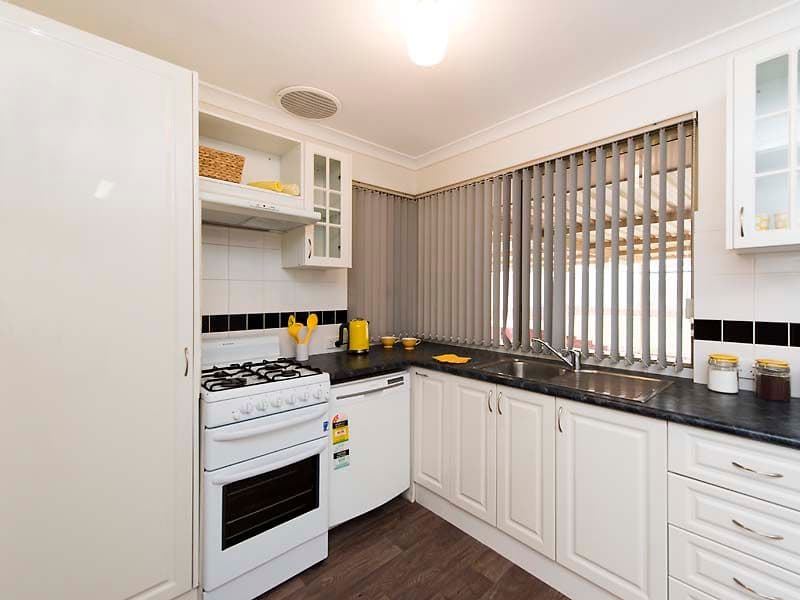64 Cuthbertson Drive, Cooloongup WA 6168, Cooloongup - Thumbnail 2
